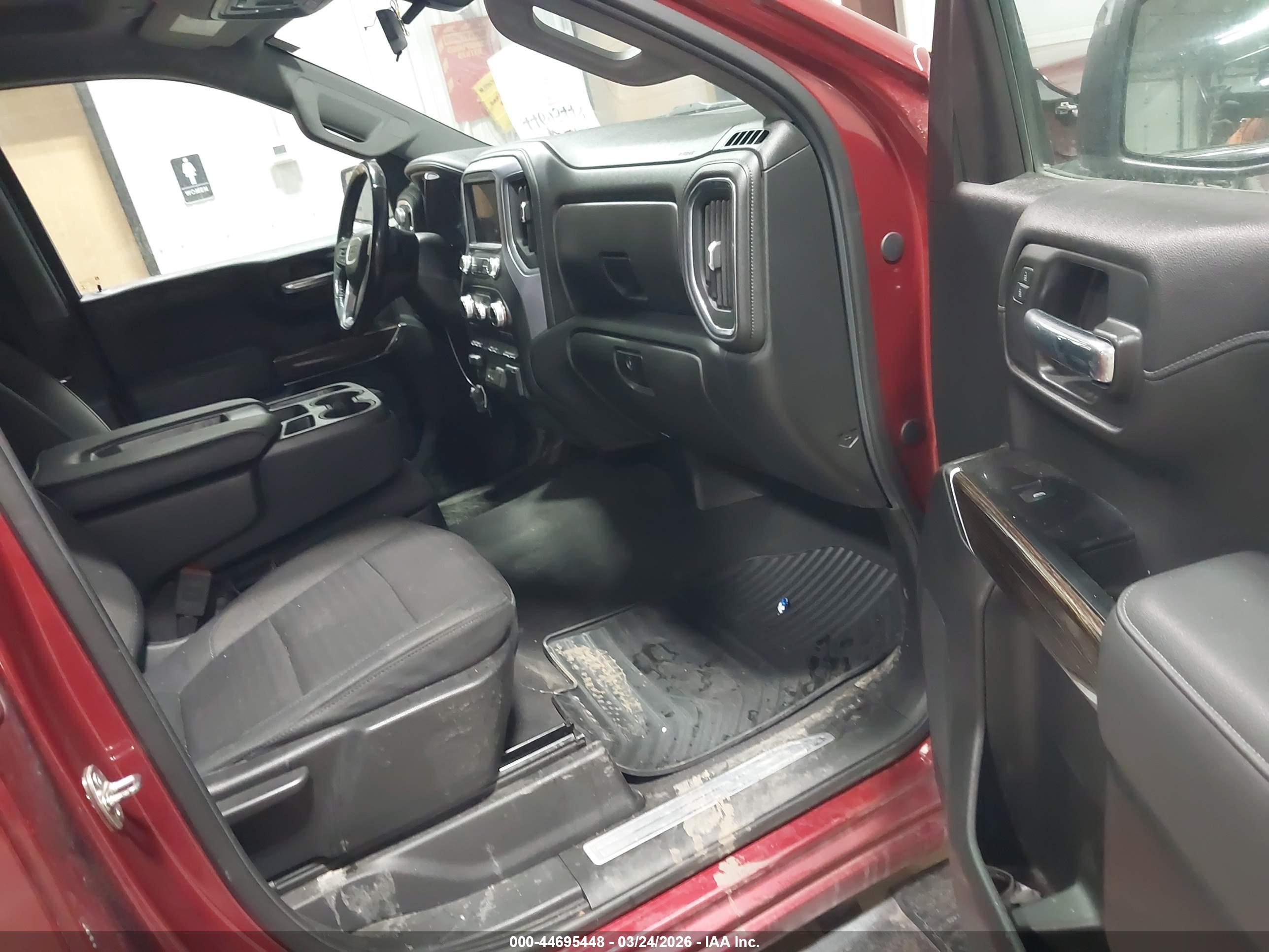 GMC SIERRA image 5