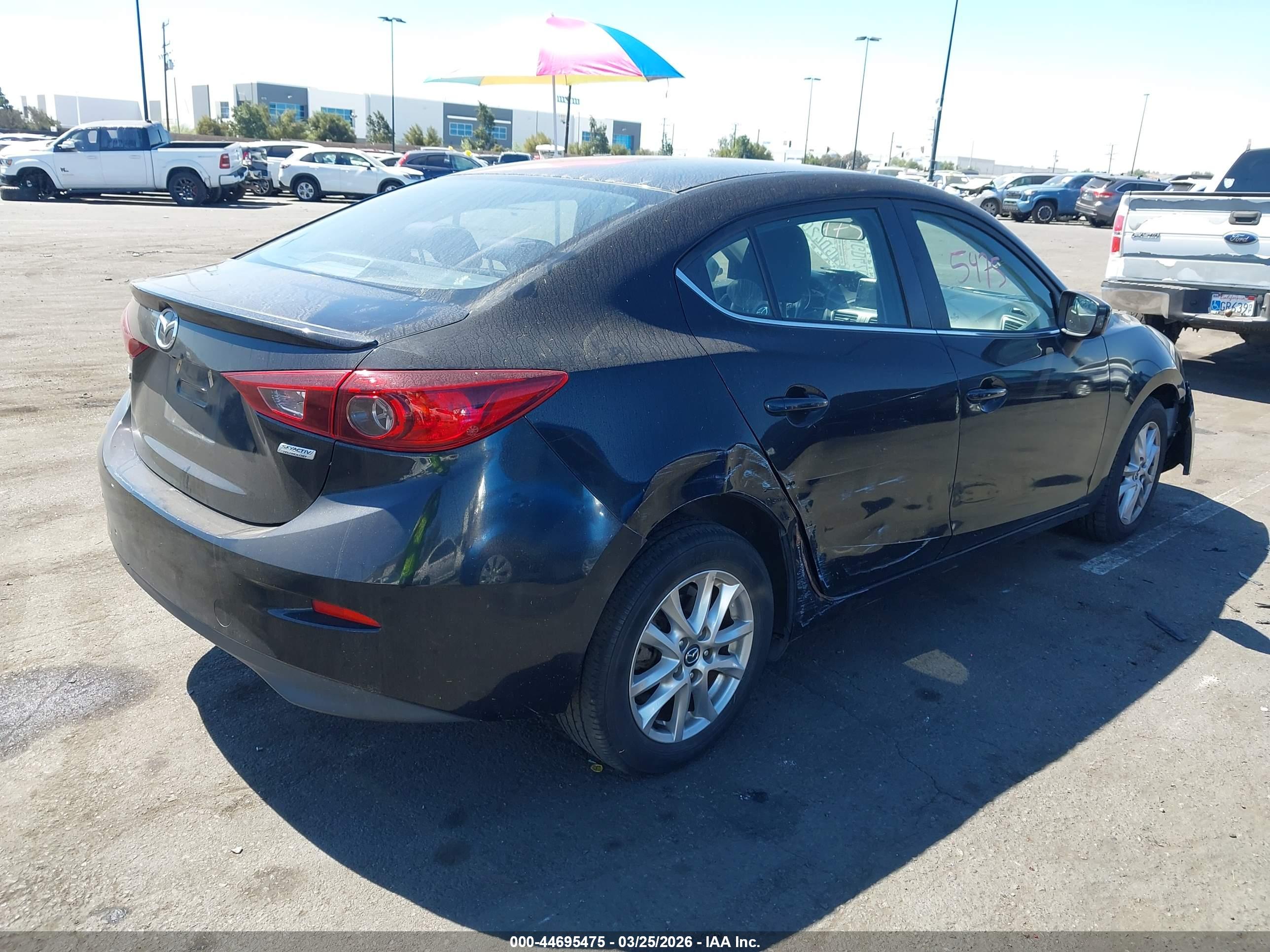 MAZDA MAZDA3 image 4