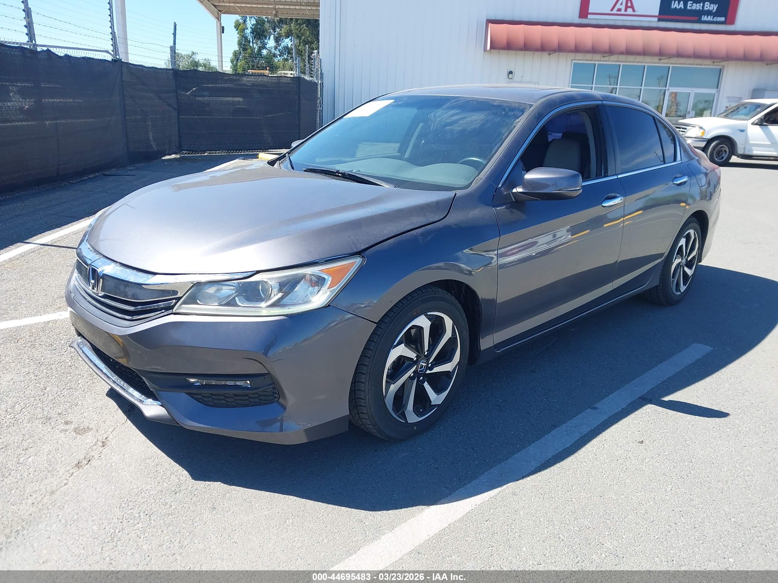 HONDA ACCORD image 2