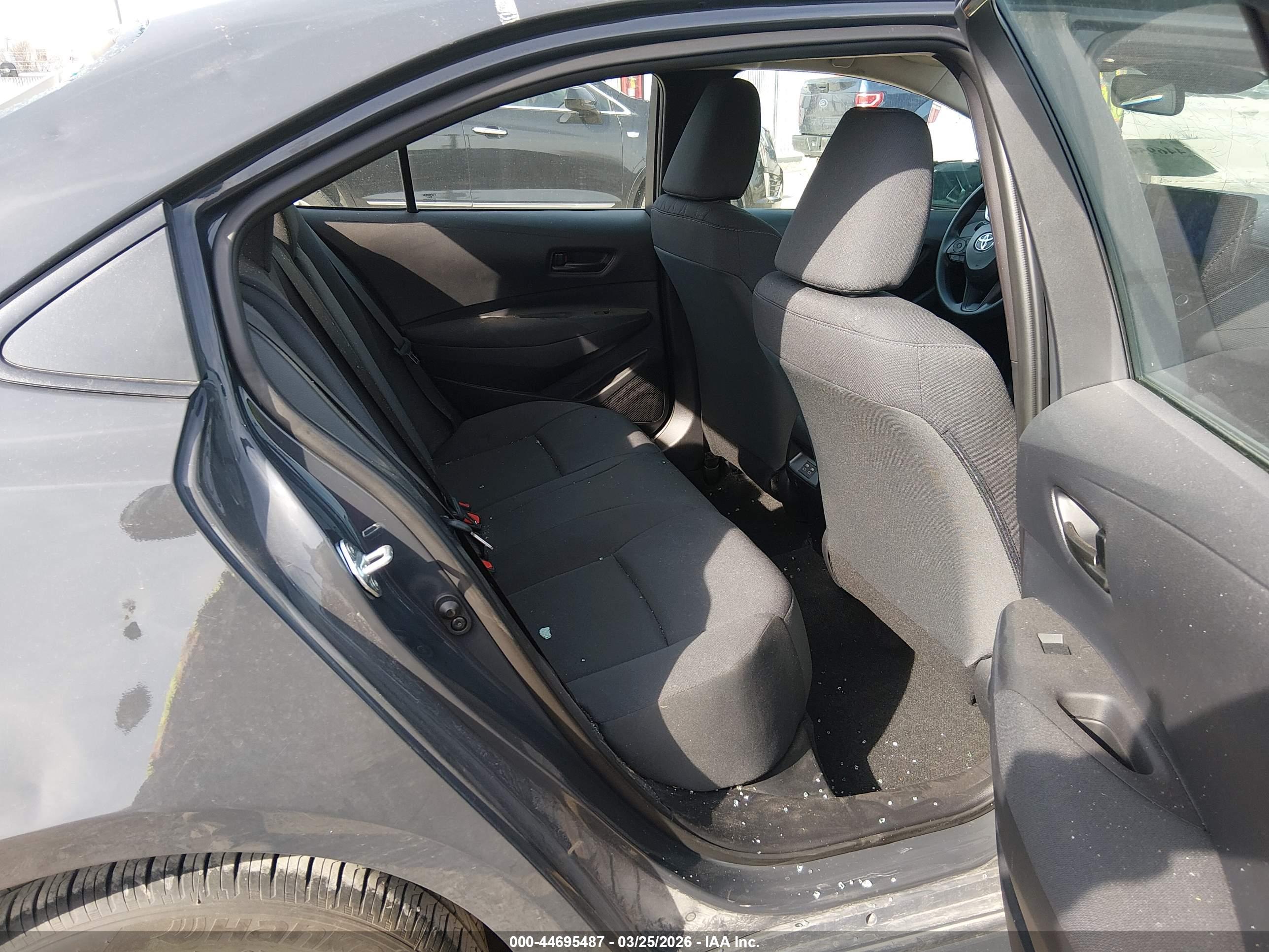 TOYOTA COROLLA image 8