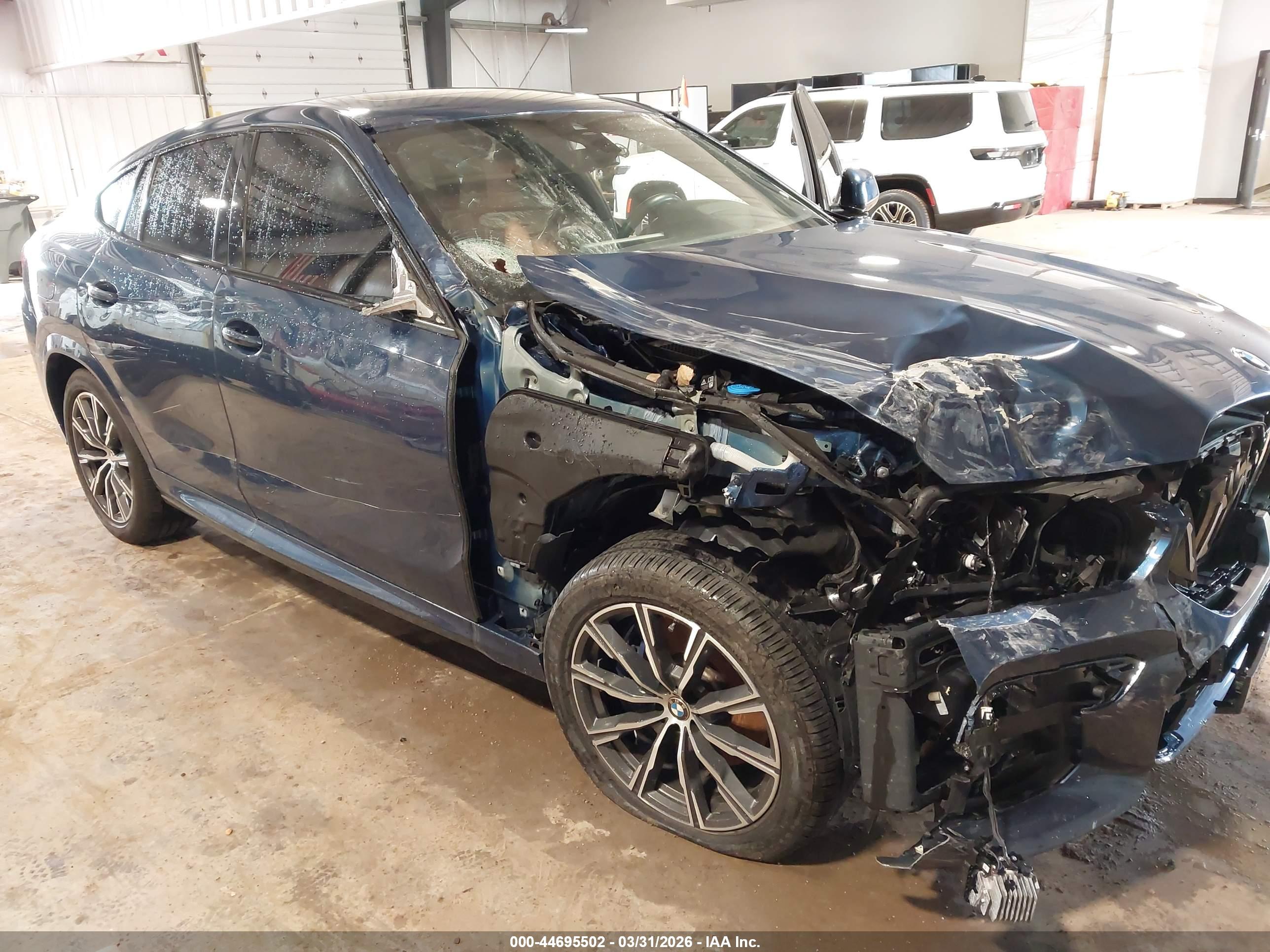 BMW X6 image 6