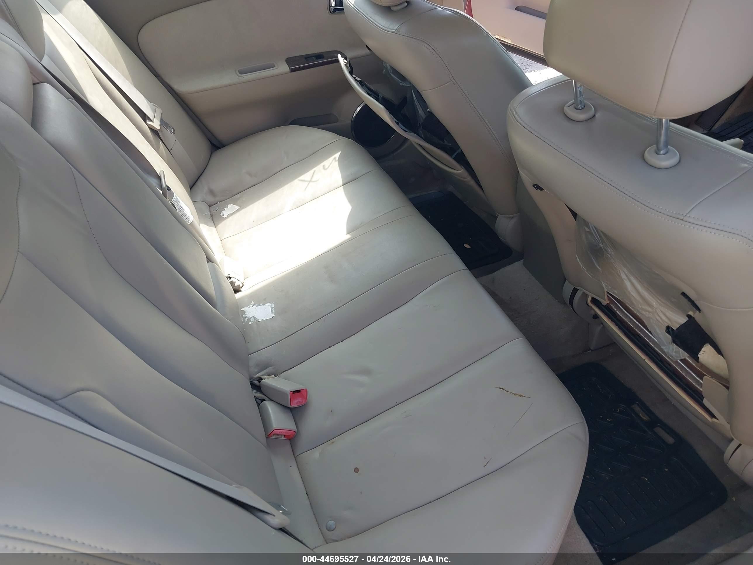 NISSAN ALTIMA image 8