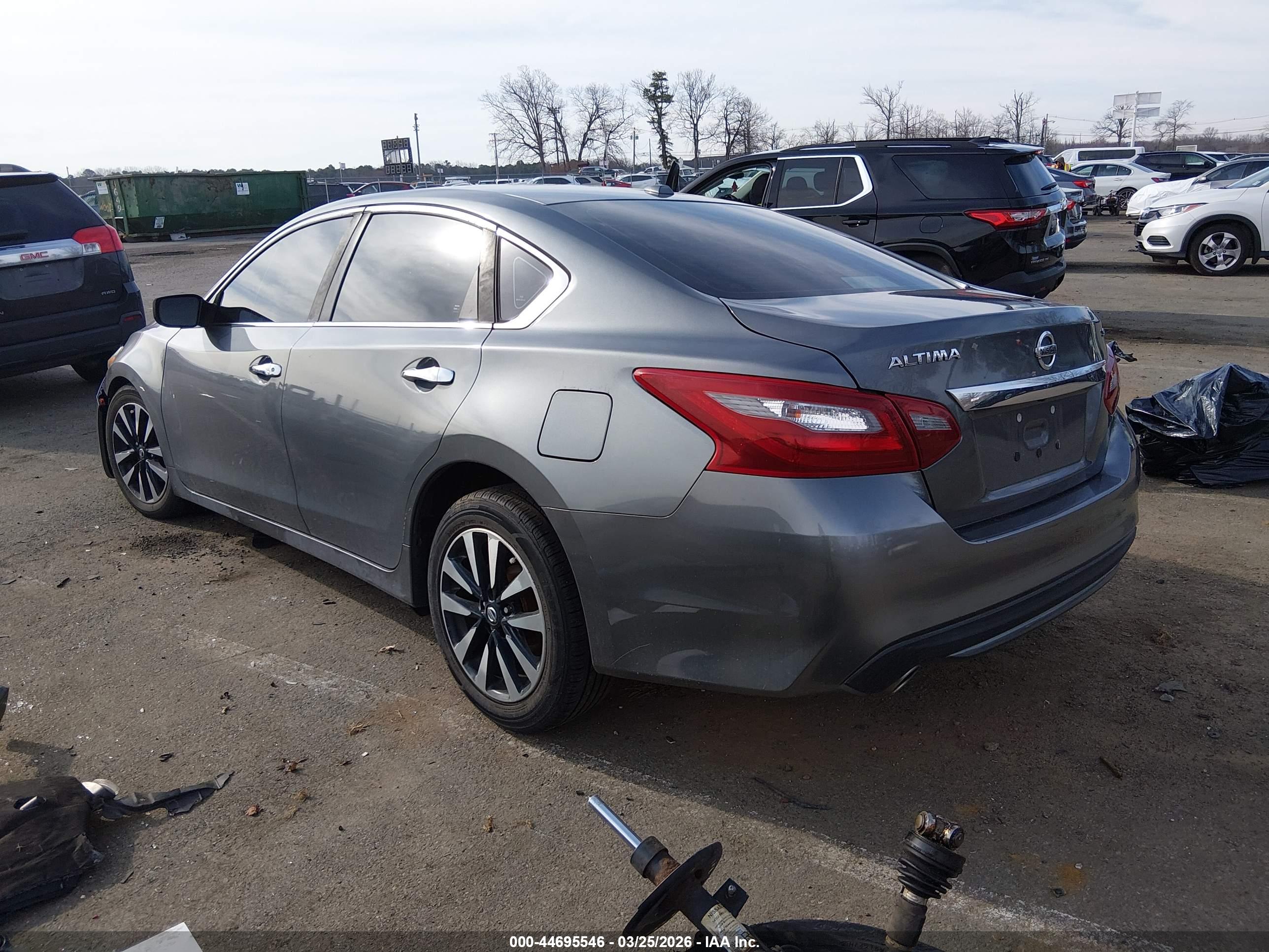 NISSAN ALTIMA image 3