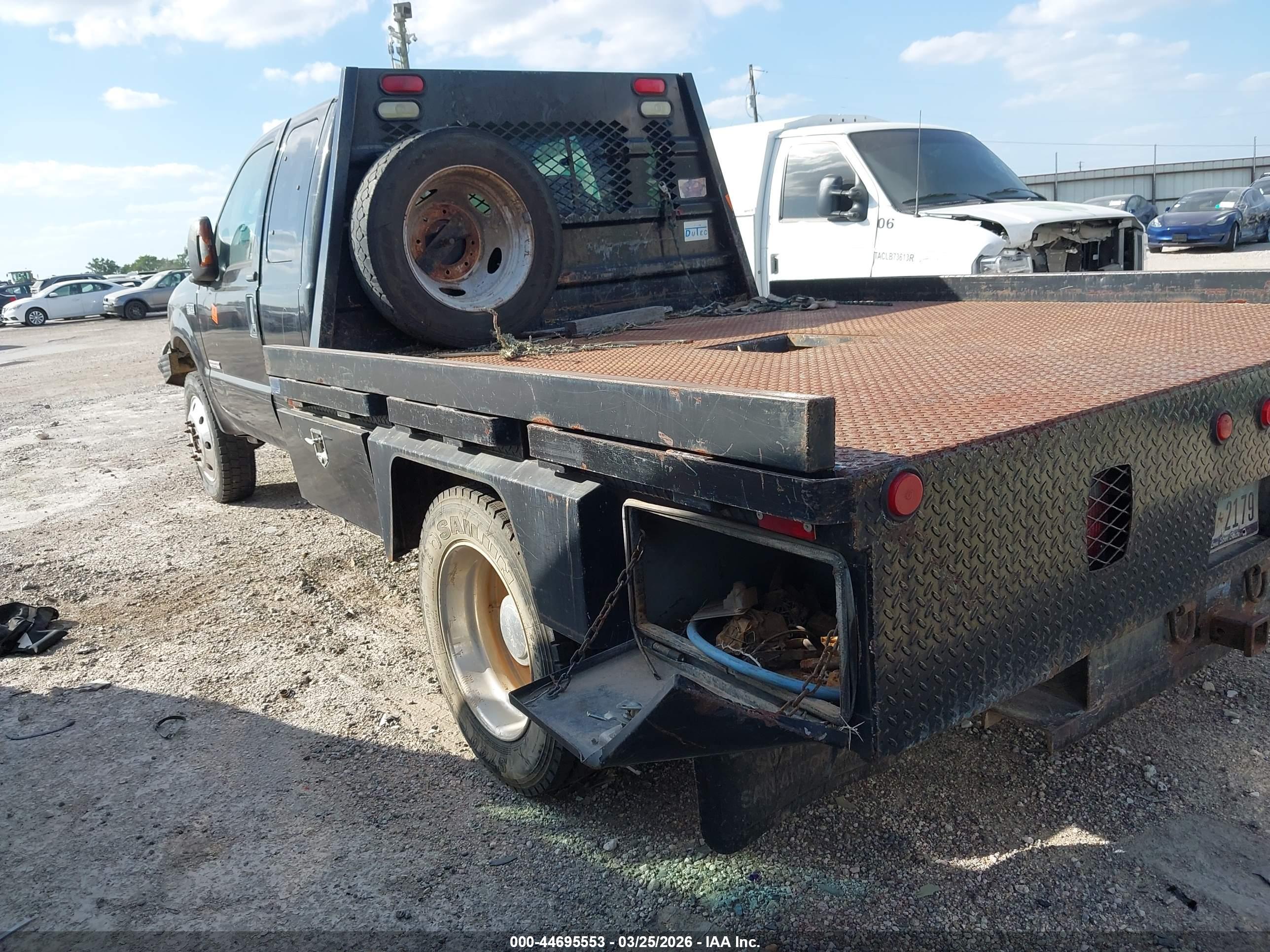 FORD F-450 image 3