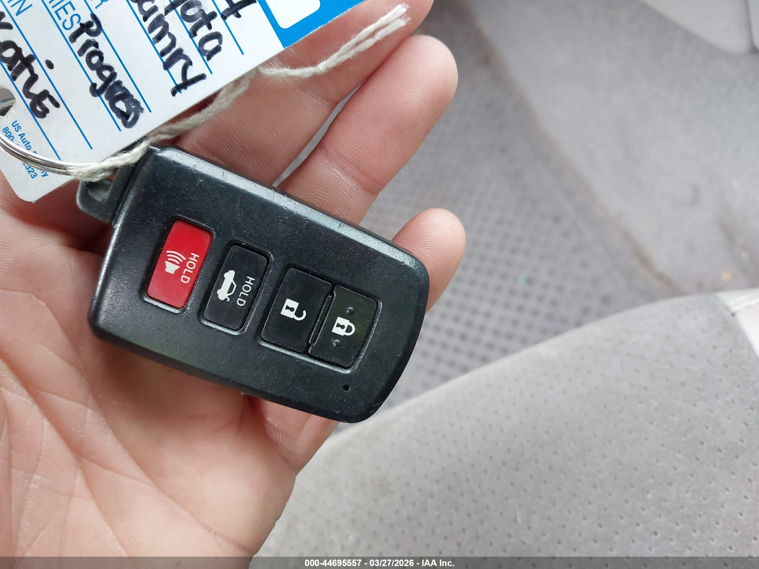 TOYOTA CAMRY image 11