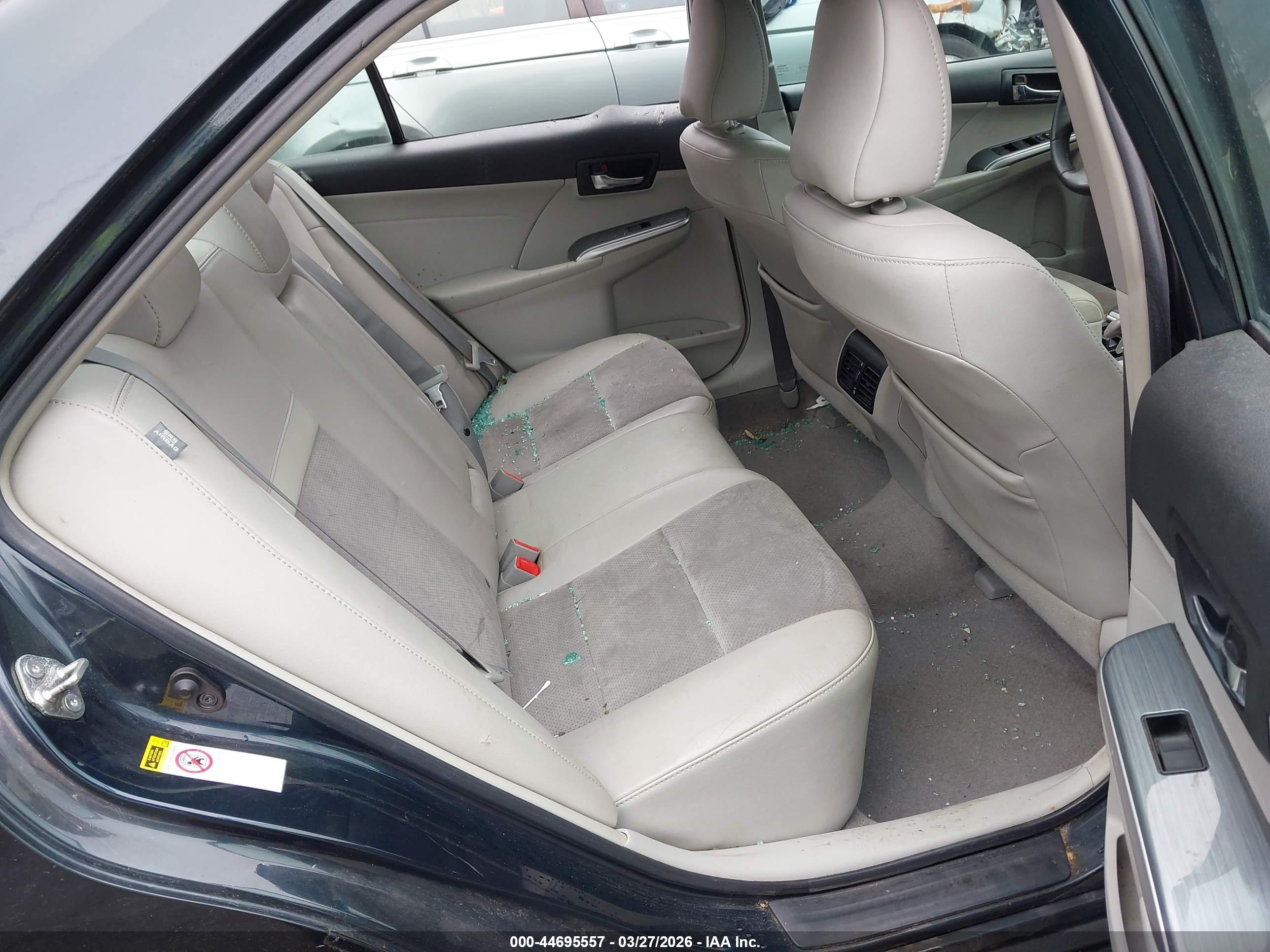TOYOTA CAMRY image 8