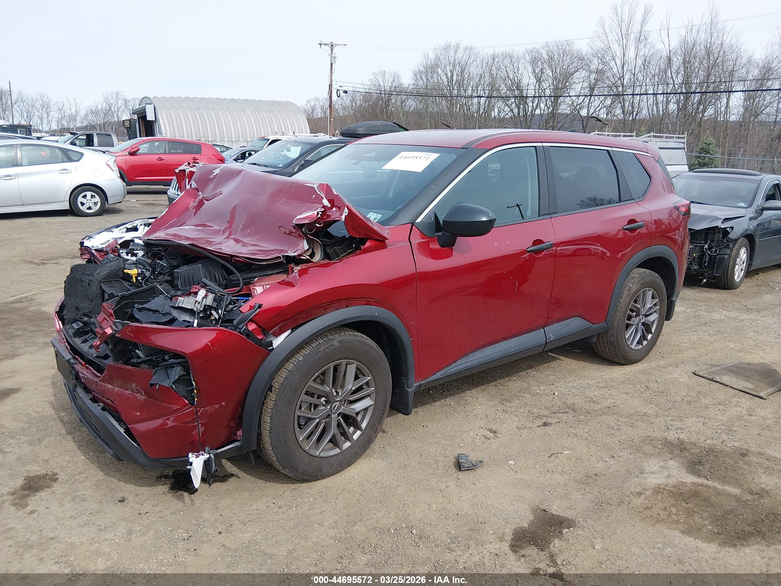 NISSAN ROGUE image 2
