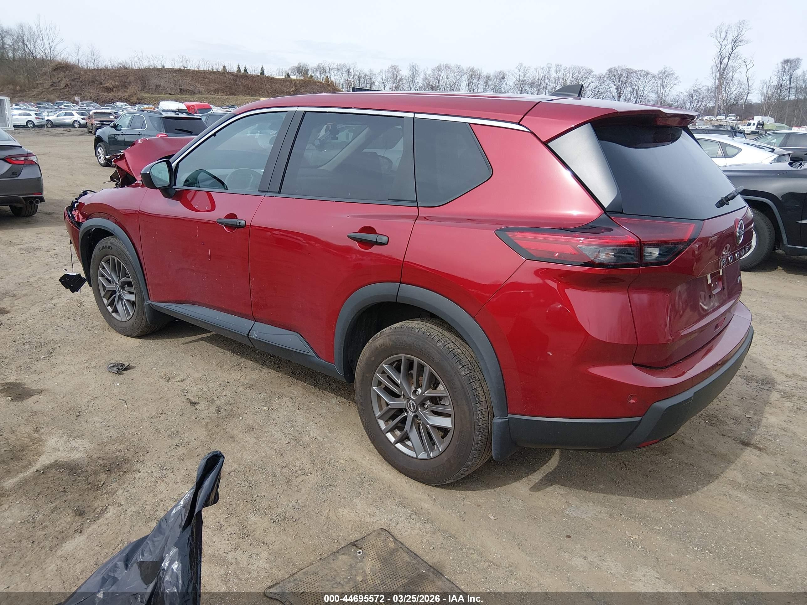 NISSAN ROGUE image 3
