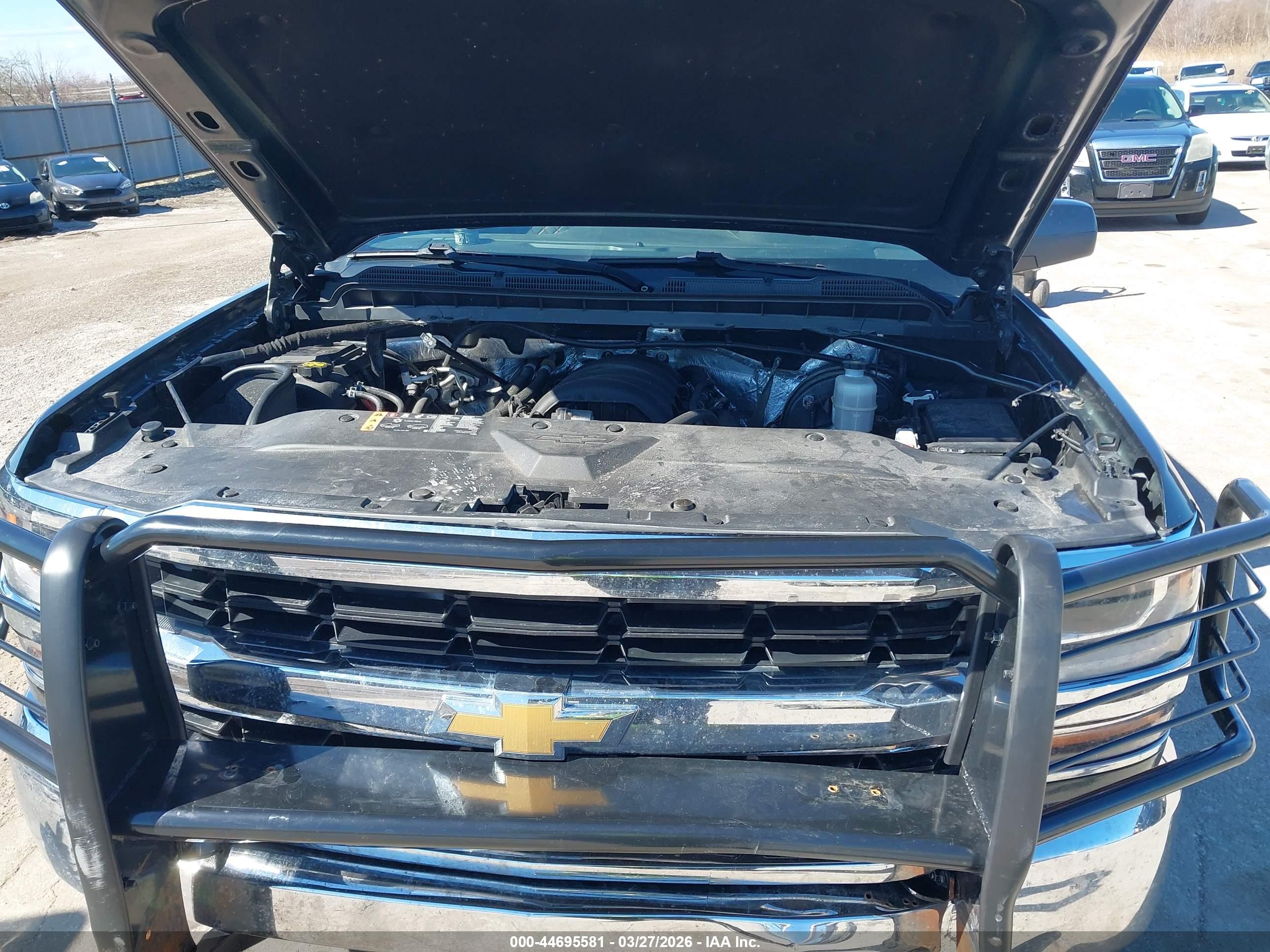 CHEVROLET SILVERADO image 10