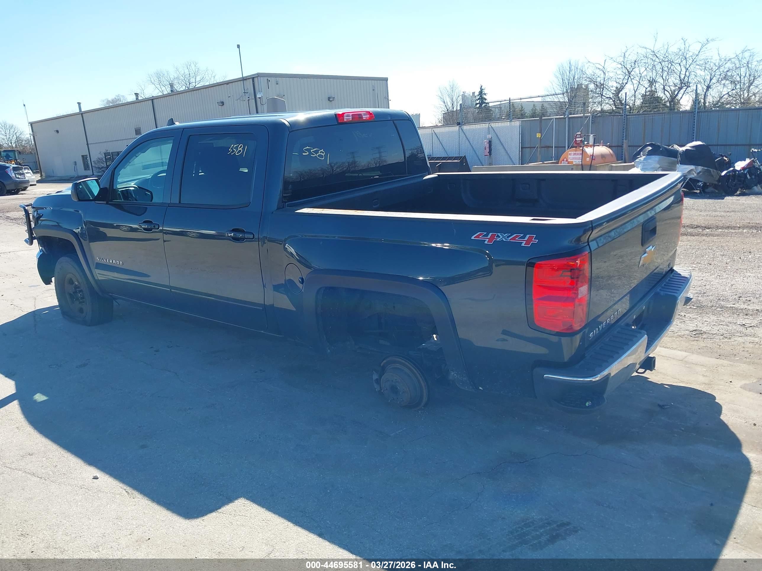 CHEVROLET SILVERADO image 3