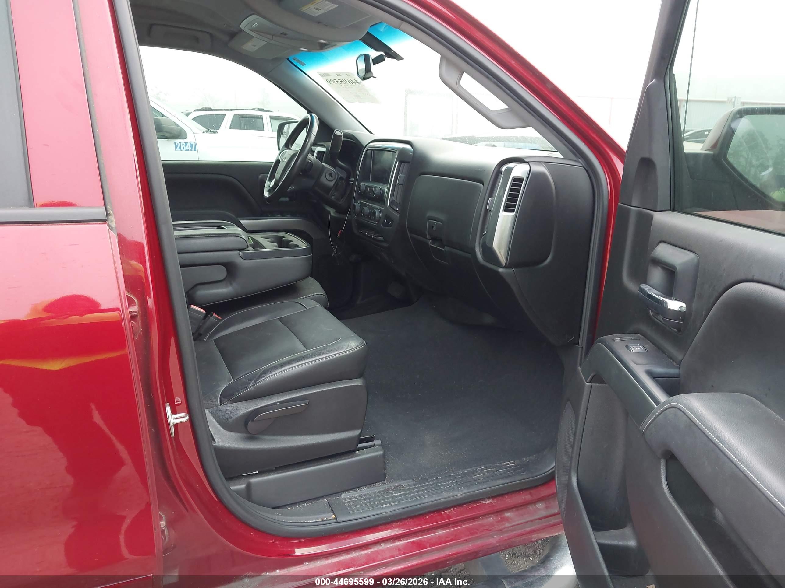 CHEVROLET SILVERADO image 5