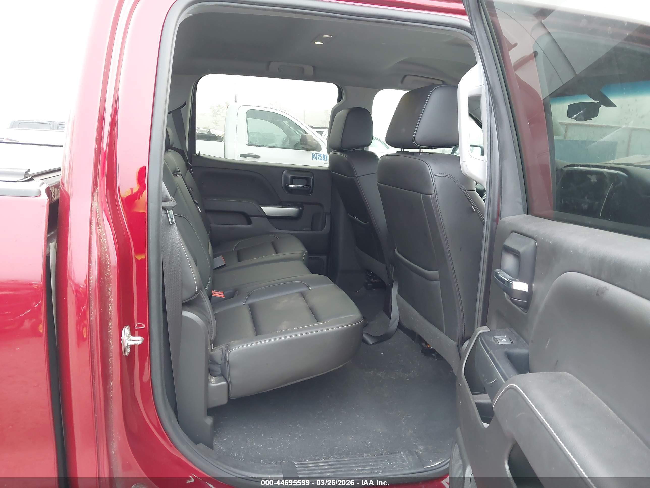 CHEVROLET SILVERADO image 8