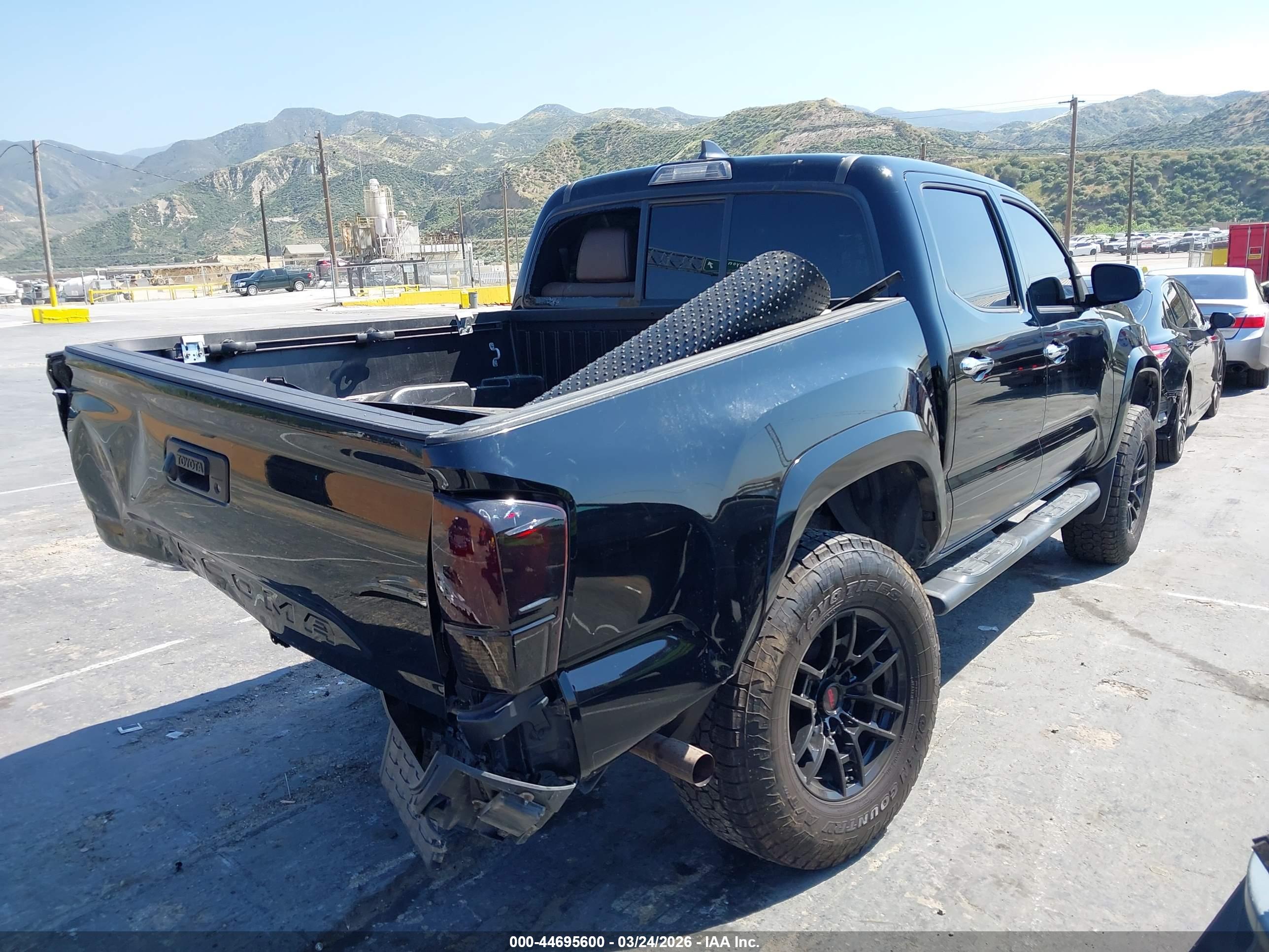 TOYOTA TACOMA image 4
