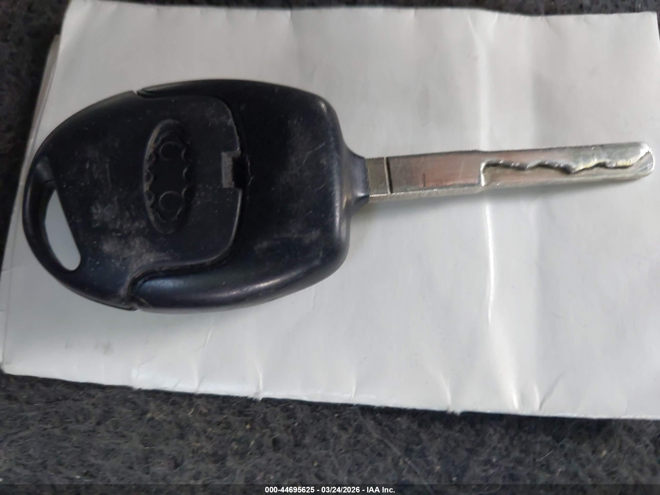 FORD FIESTA image 11
