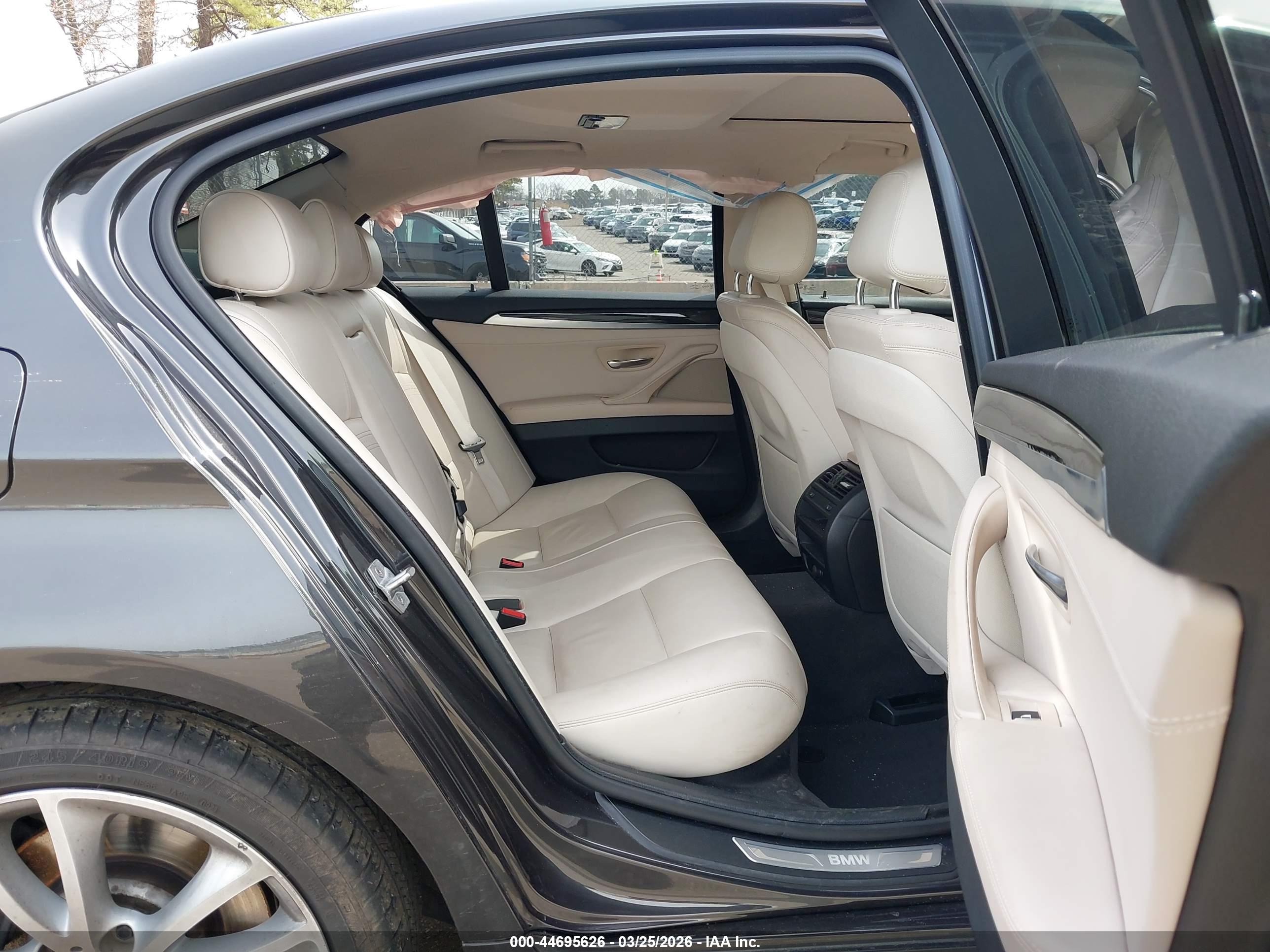 BMW 535I image 8