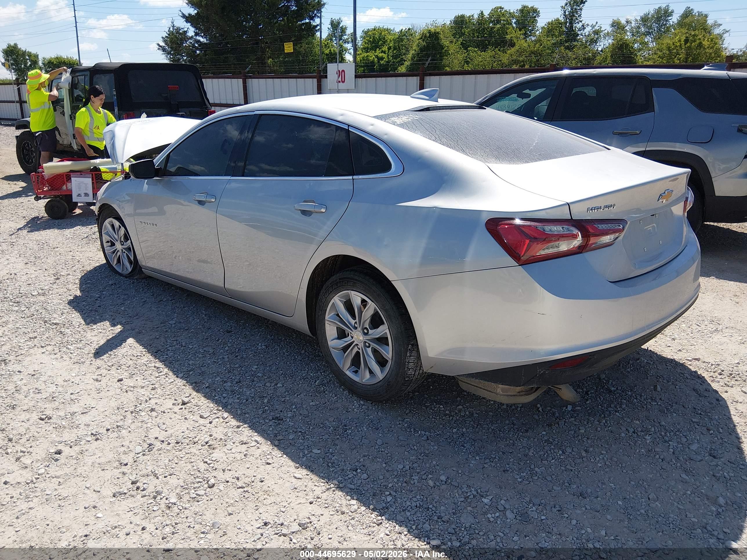 CHEVROLET MALIBU image 3