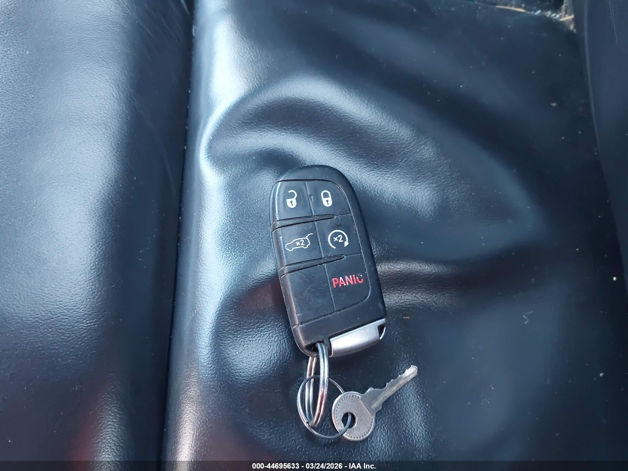 JEEP GRAND image 11