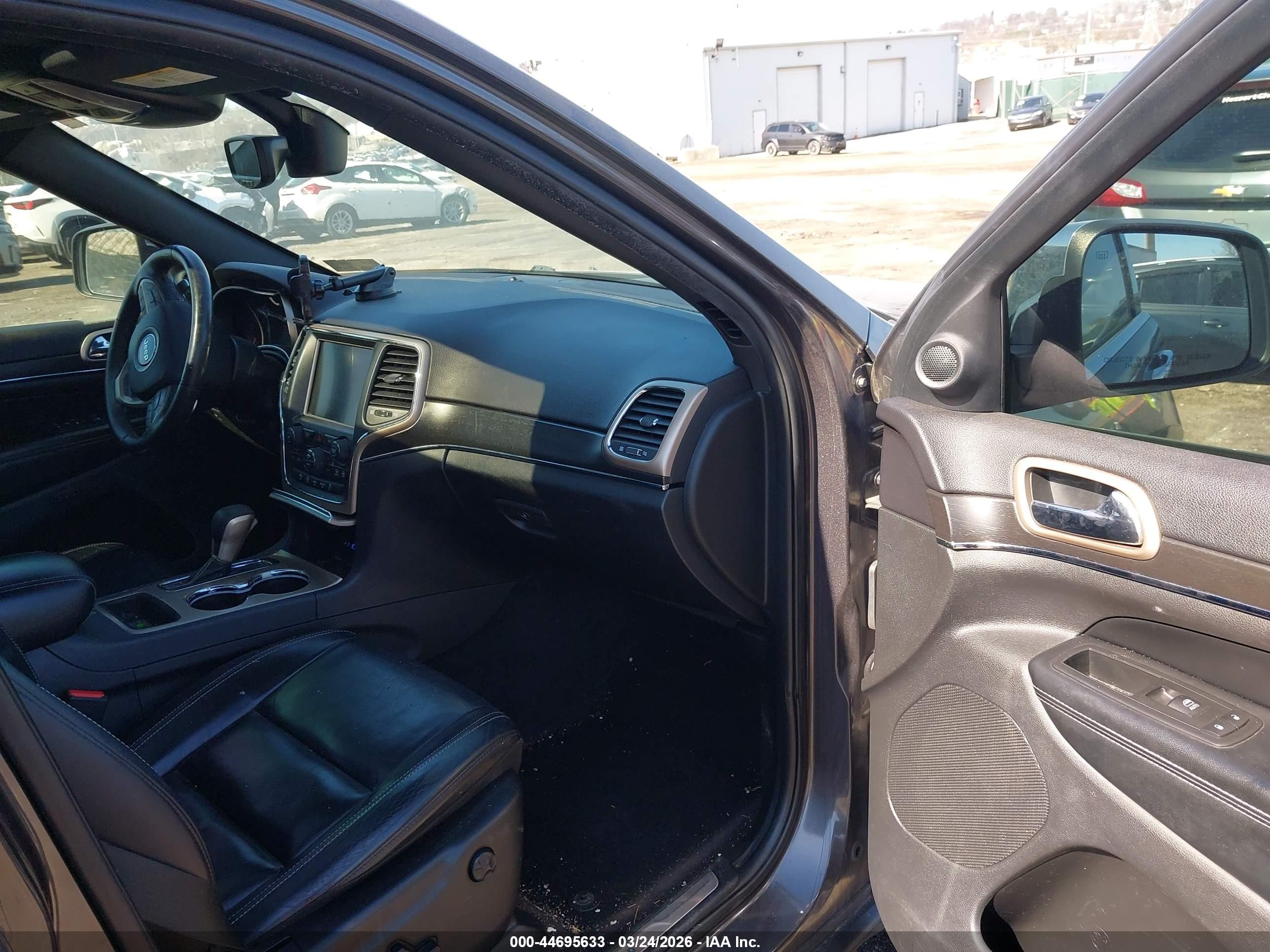 JEEP GRAND image 5