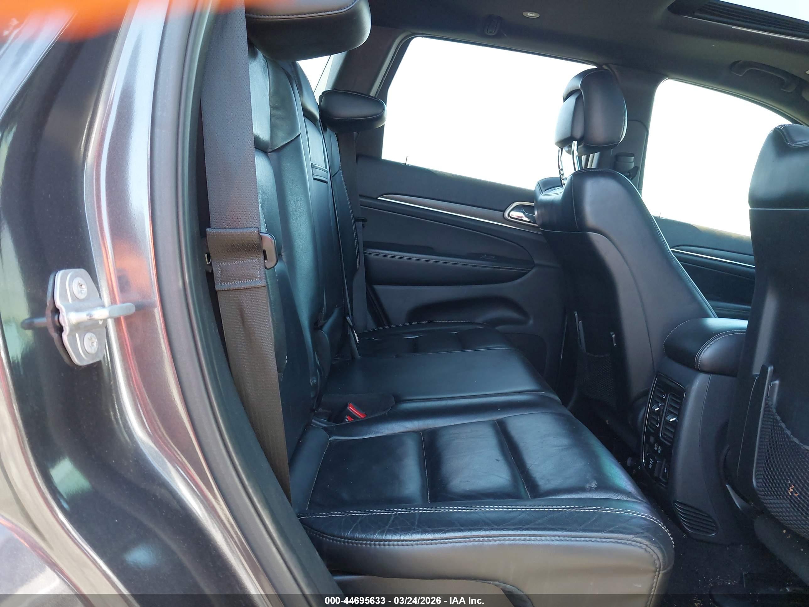 JEEP GRAND image 8