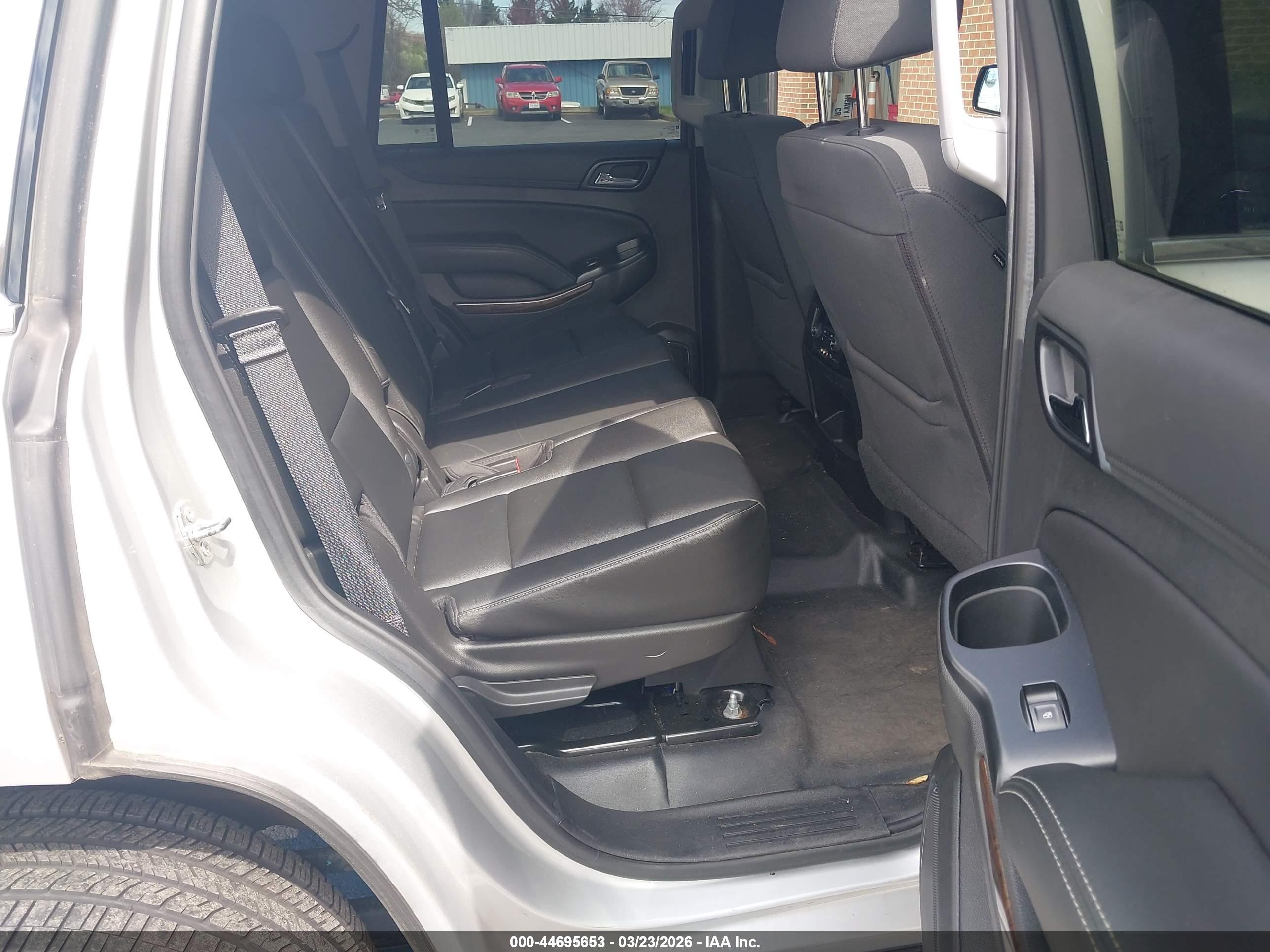 CHEVROLET TAHOE image 8