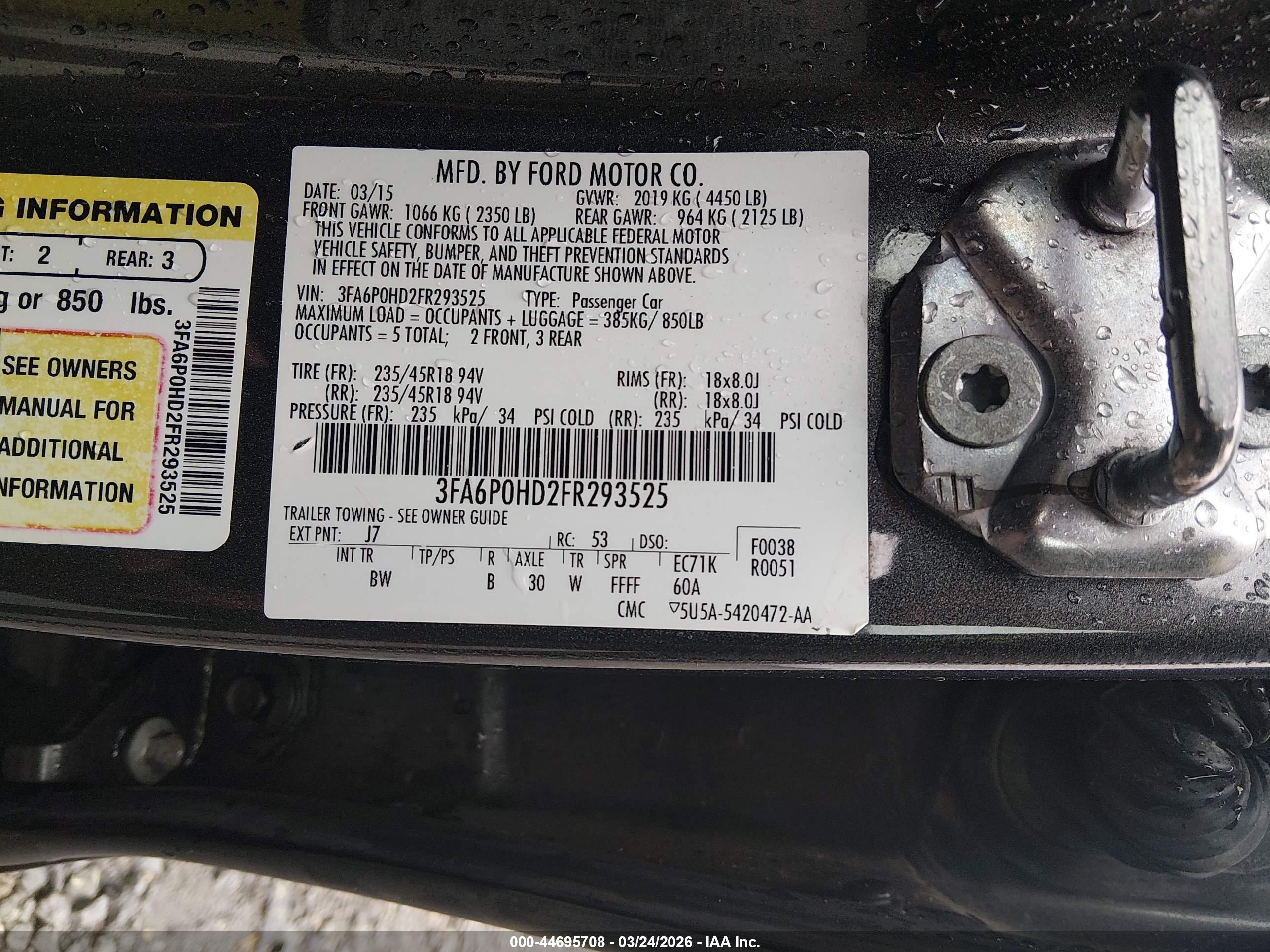 FORD FUSION image 9