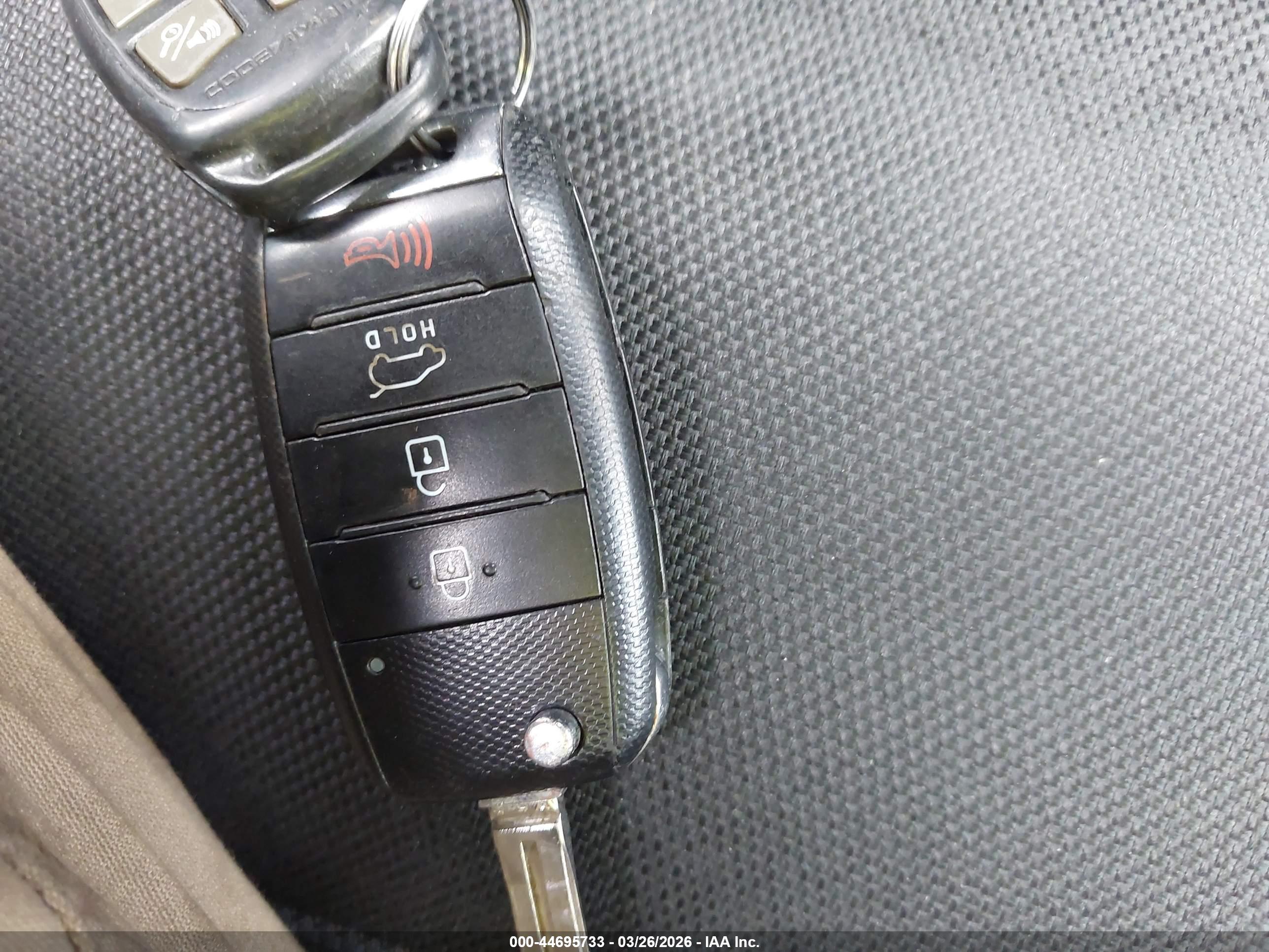 KIA SPORTAGE image 11