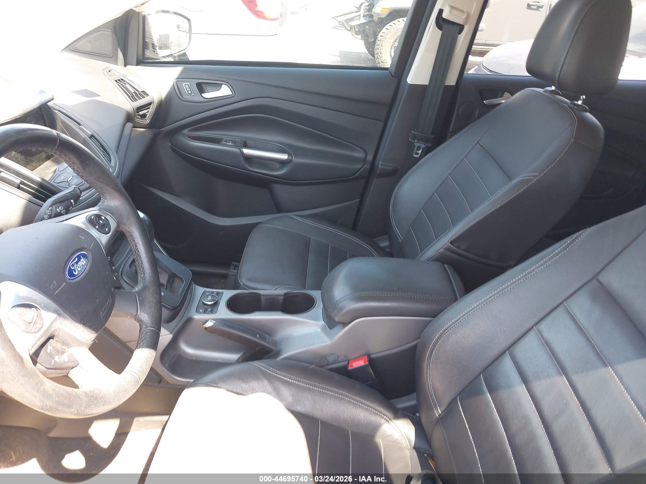 FORD ESCAPE image 5