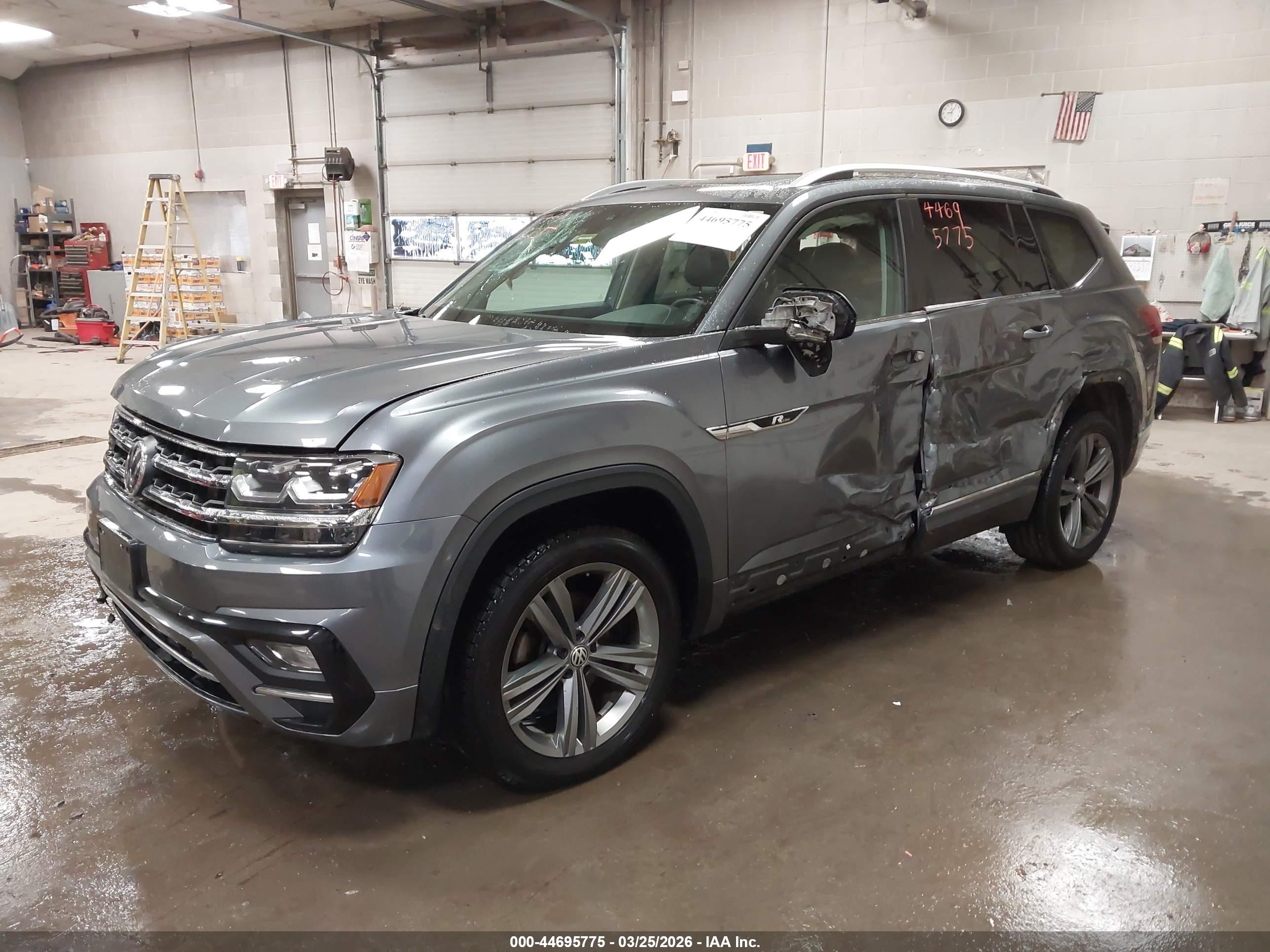 VOLKSWAGEN ATLAS image 2