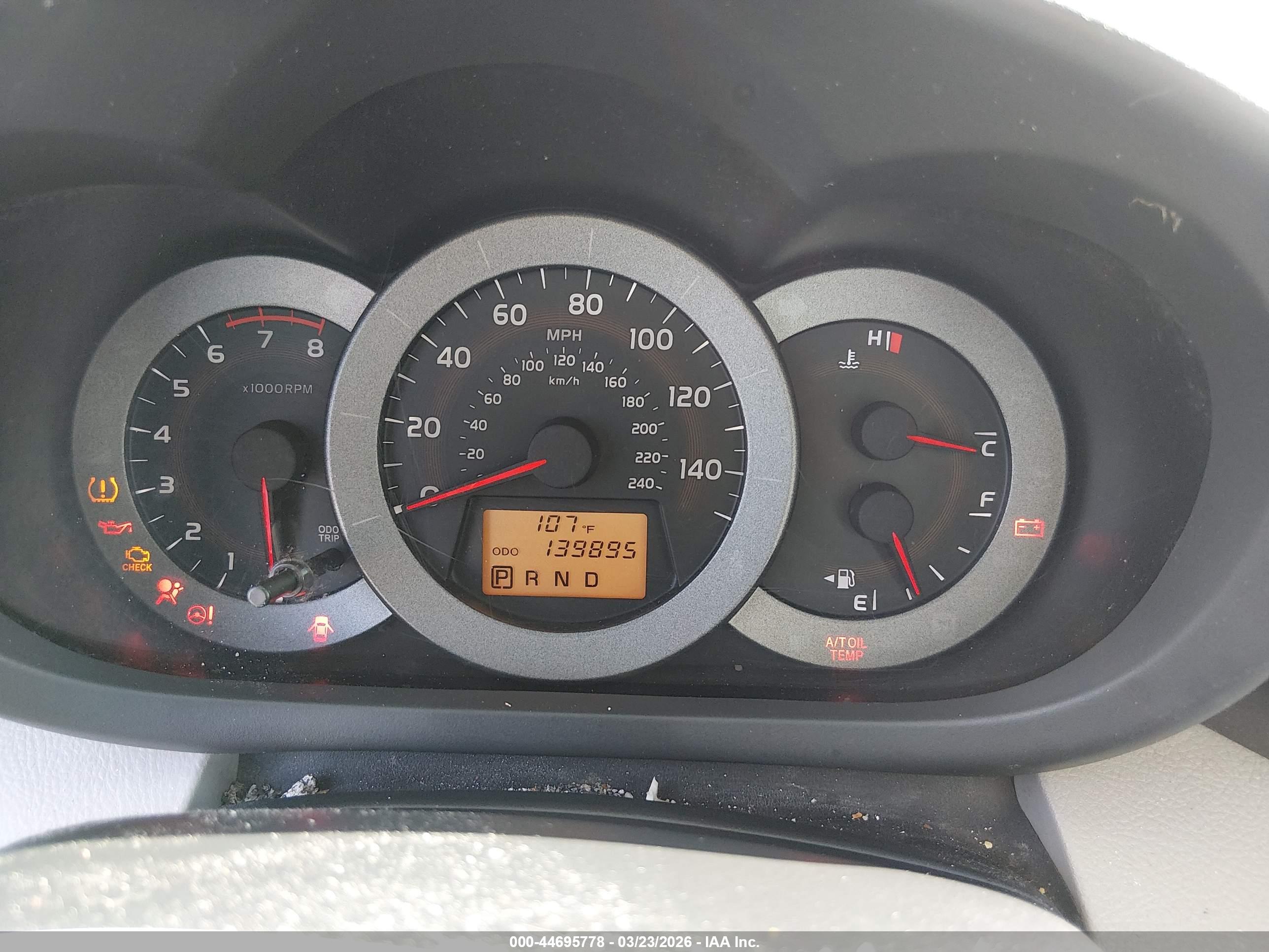 TOYOTA RAV4 image 7