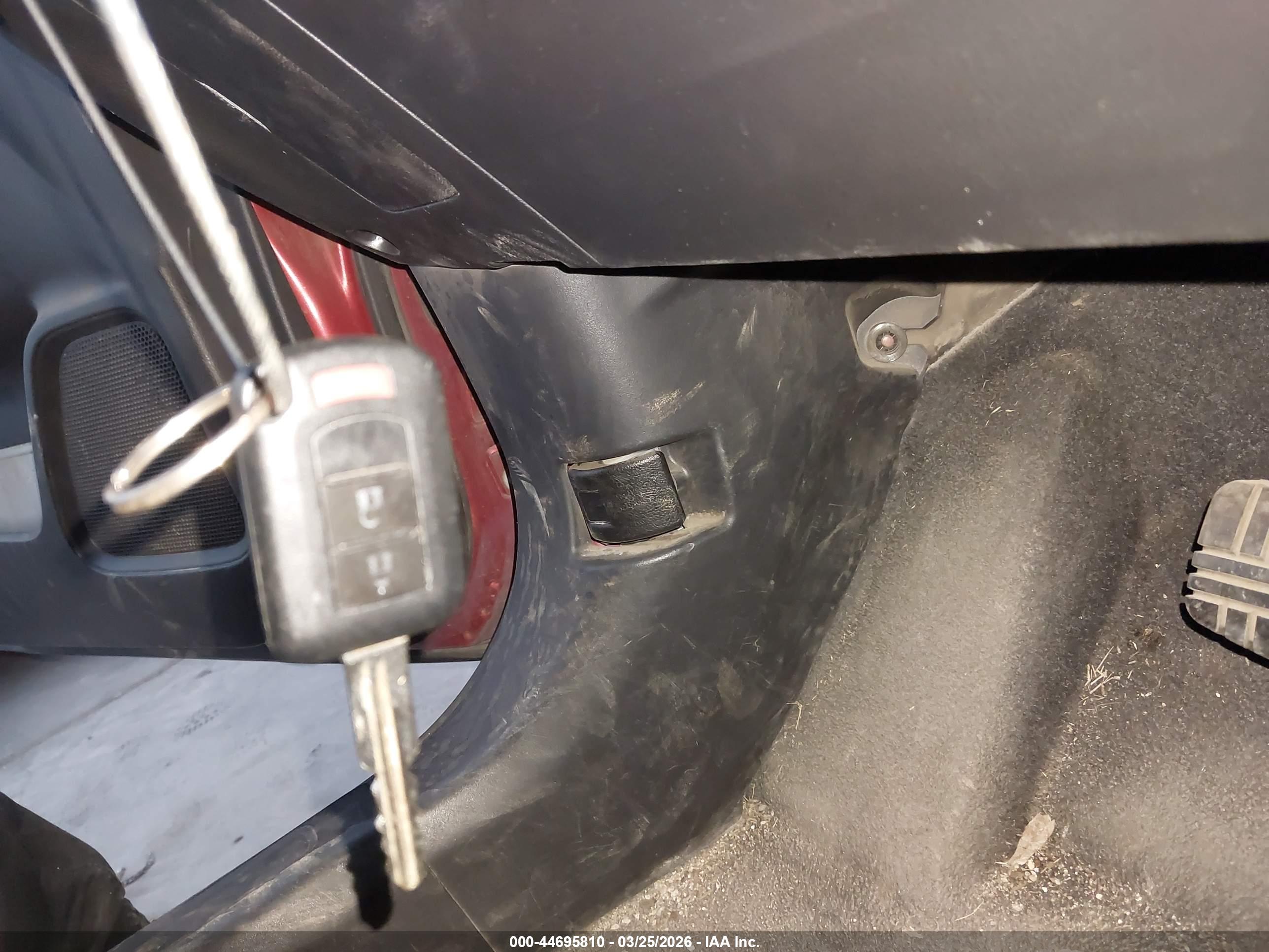 MITSUBISHI OUTLANDER image 11