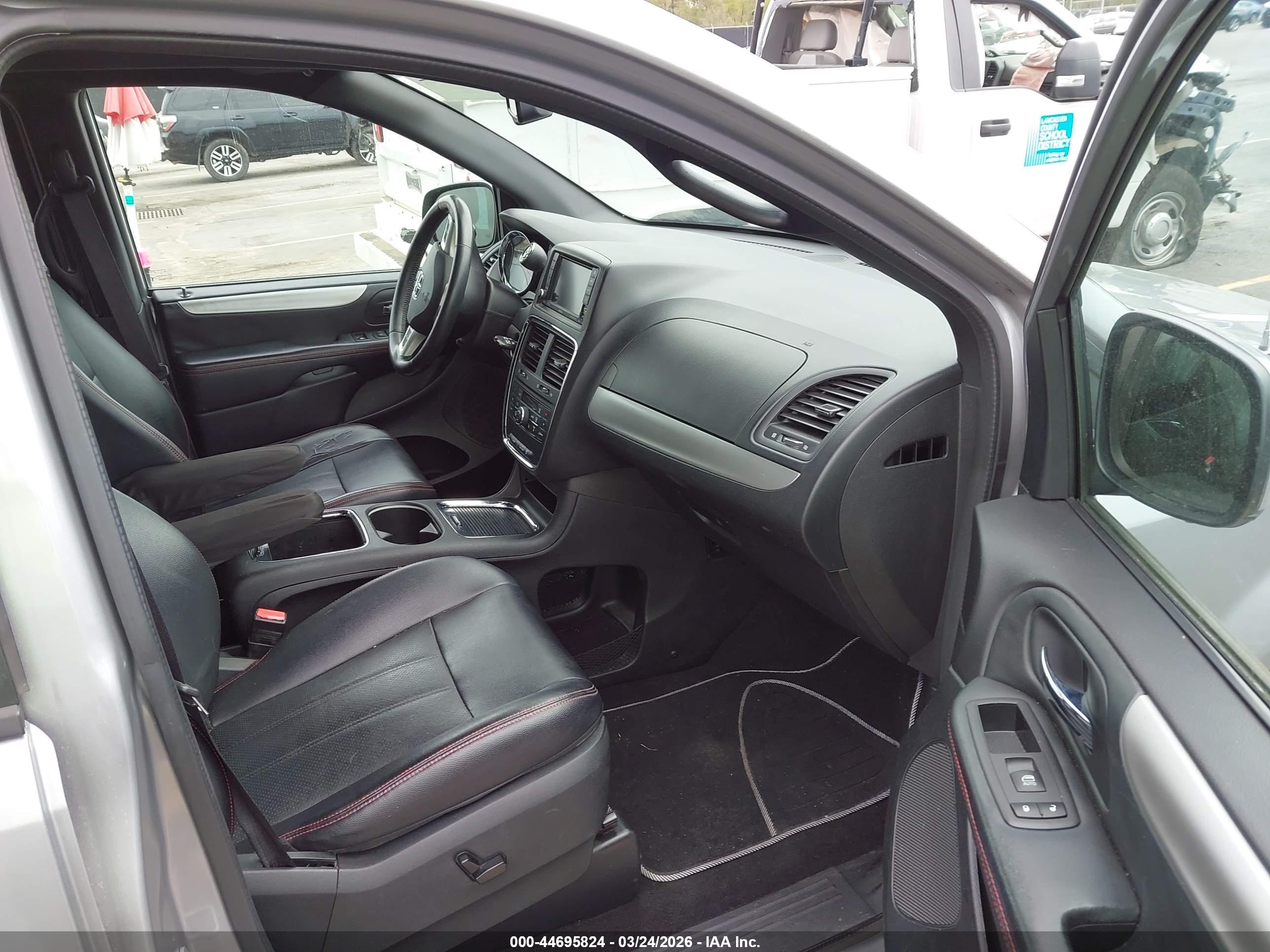 DODGE GRAND image 5