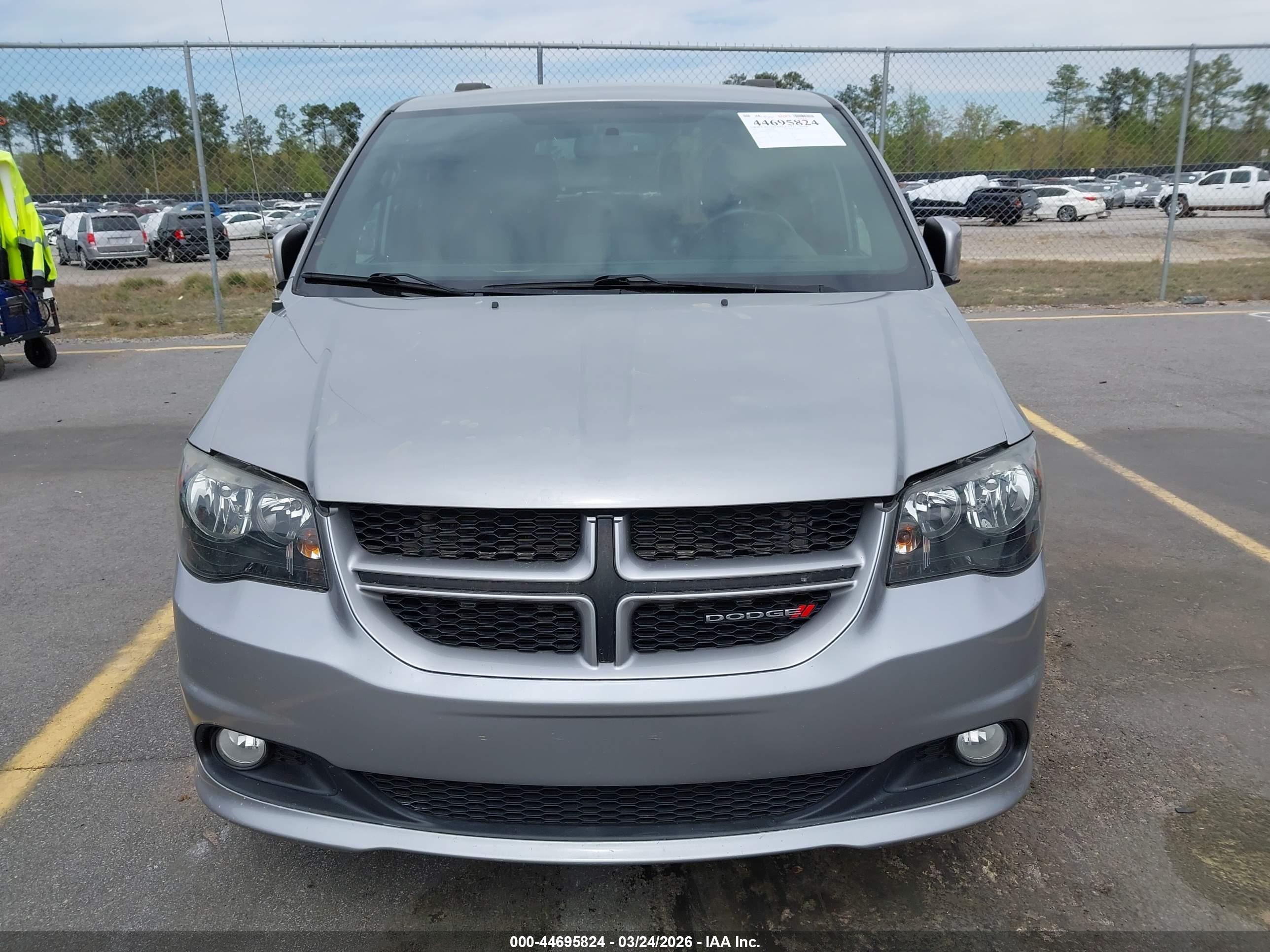 DODGE GRAND image 6