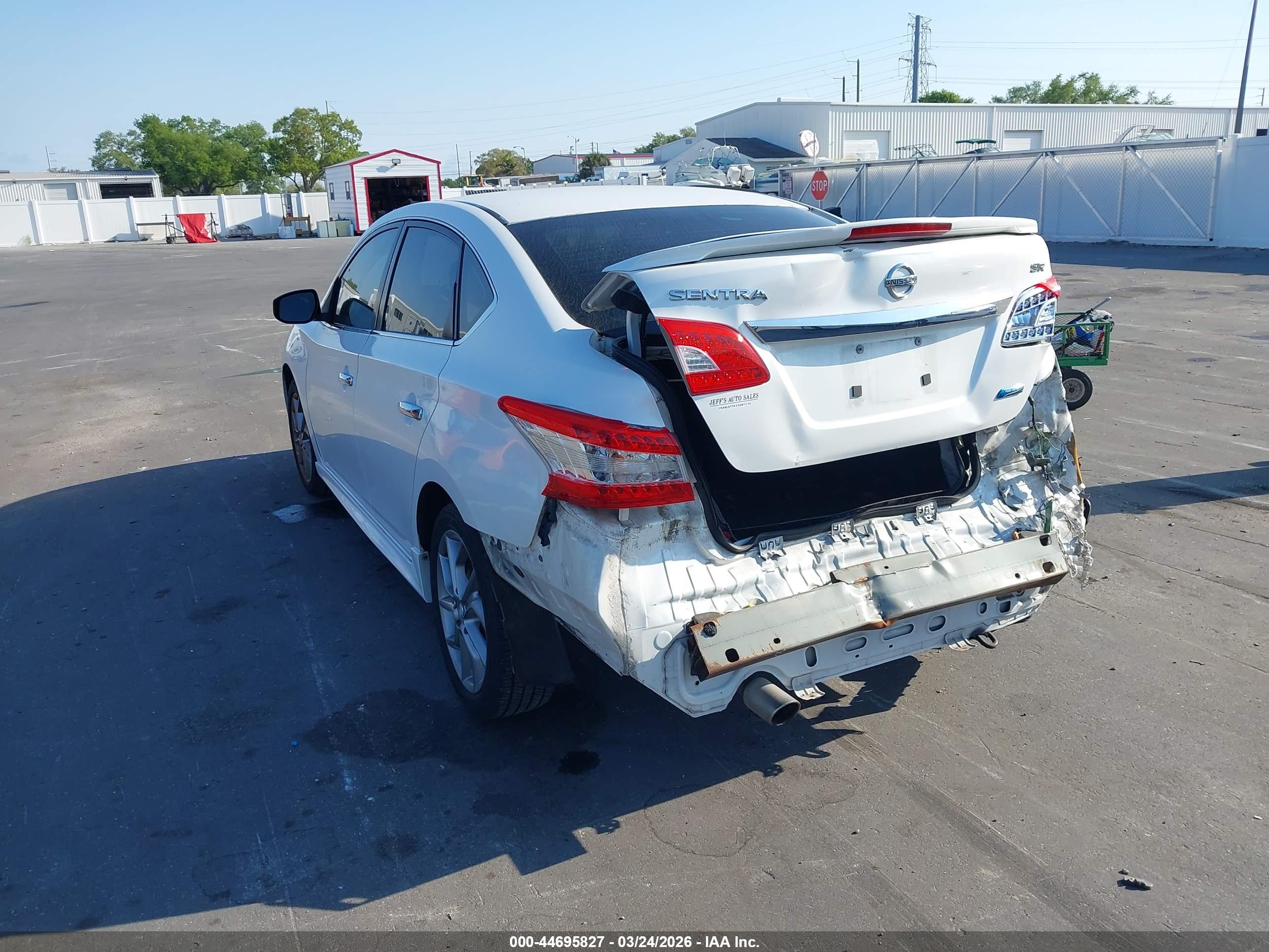 NISSAN SENTRA image 3