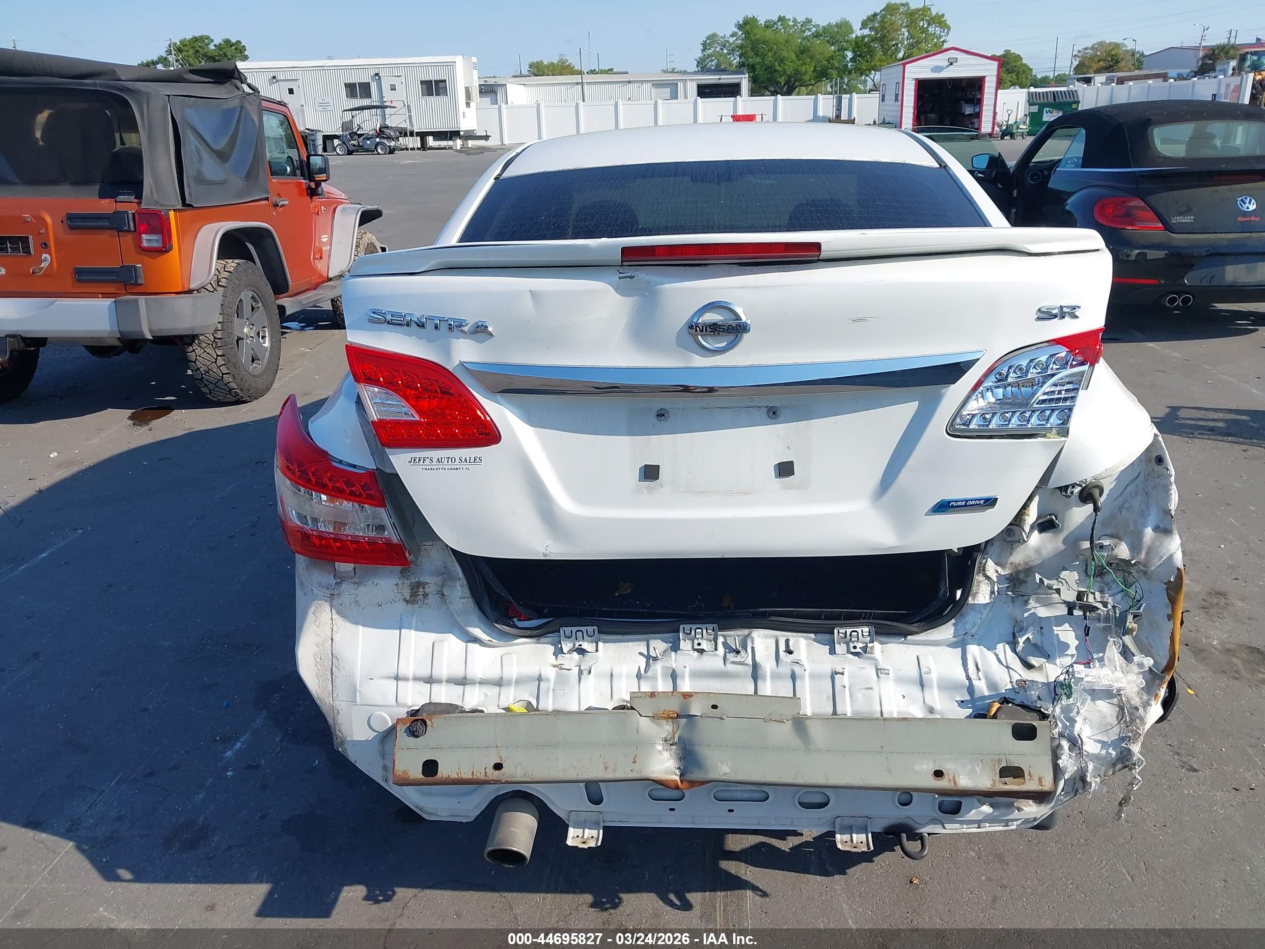 NISSAN SENTRA image 6