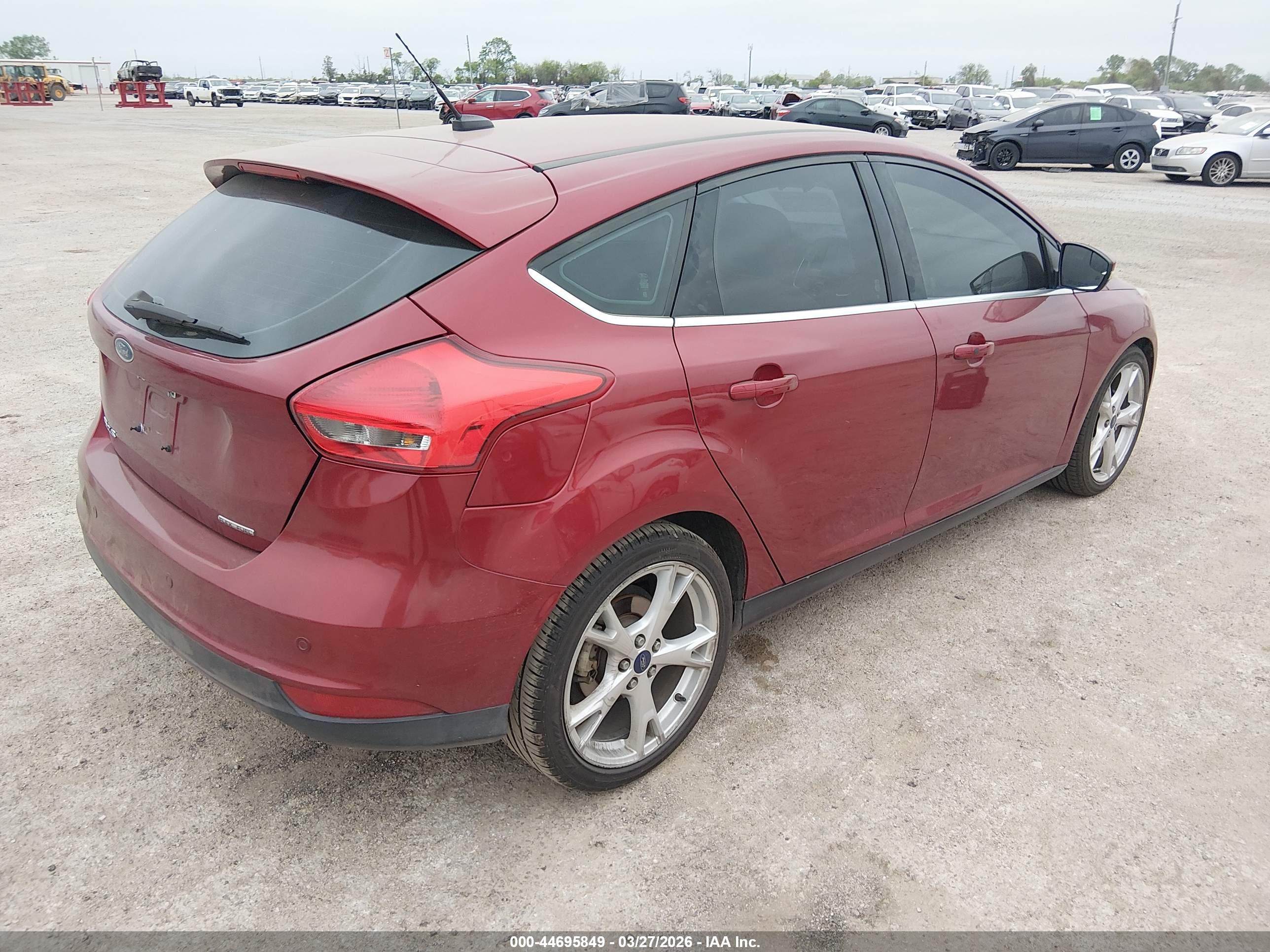 FORD FOCUS image 4