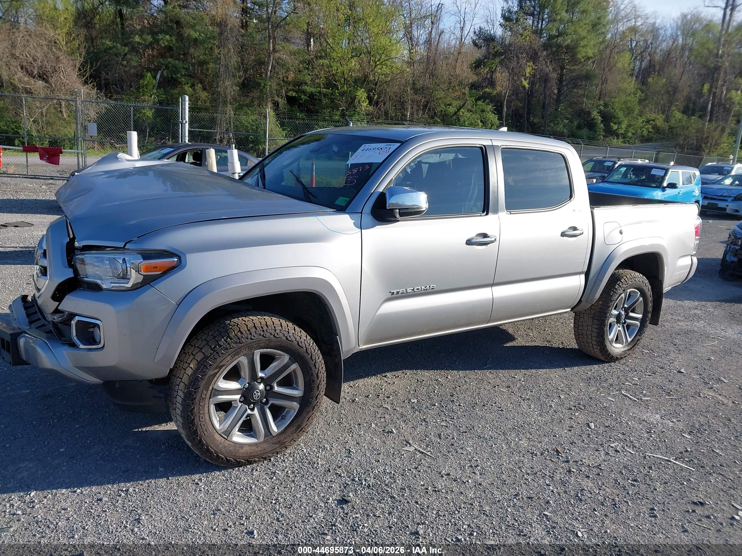 TOYOTA TACOMA image 2