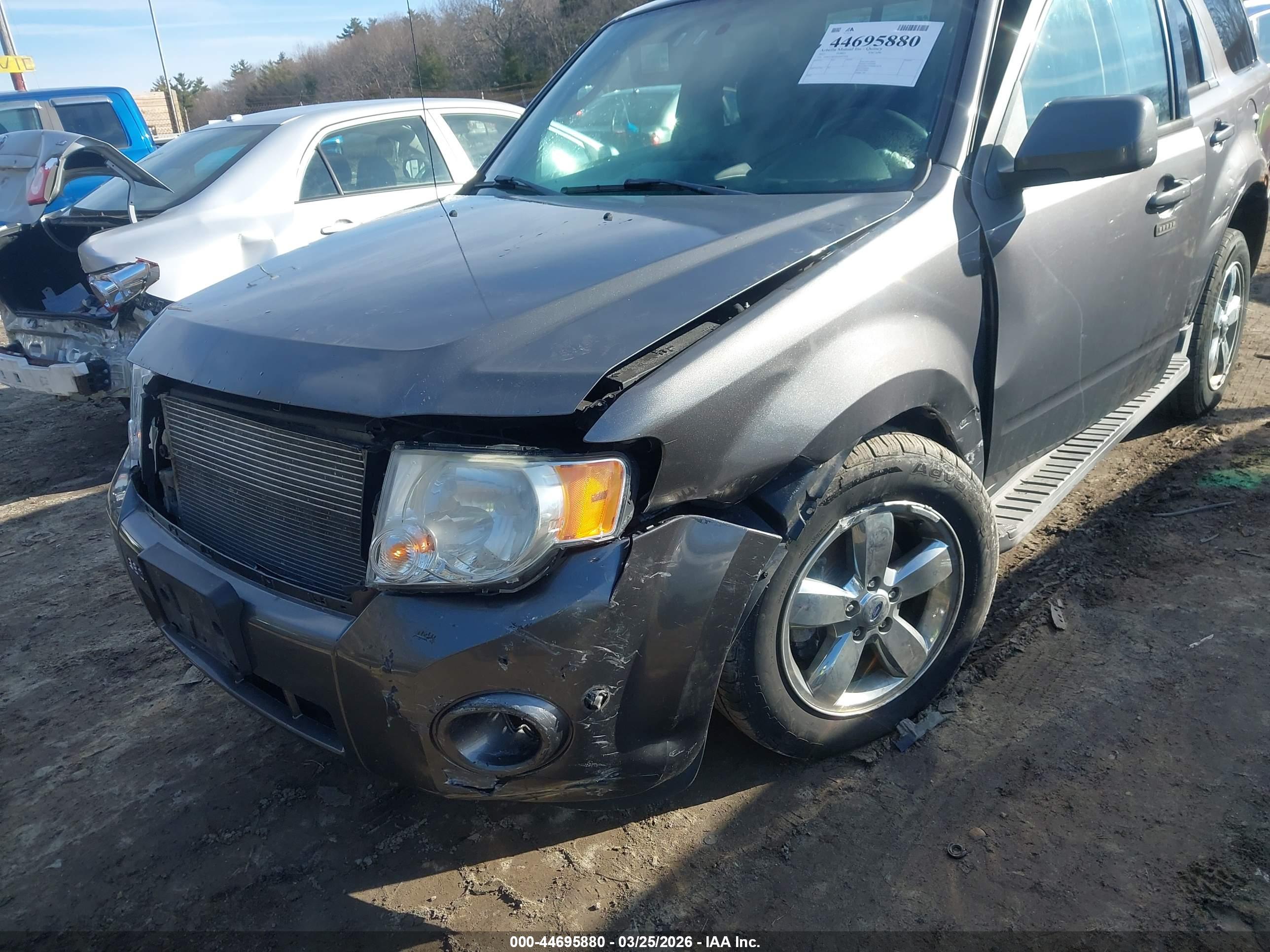 FORD ESCAPE image 6