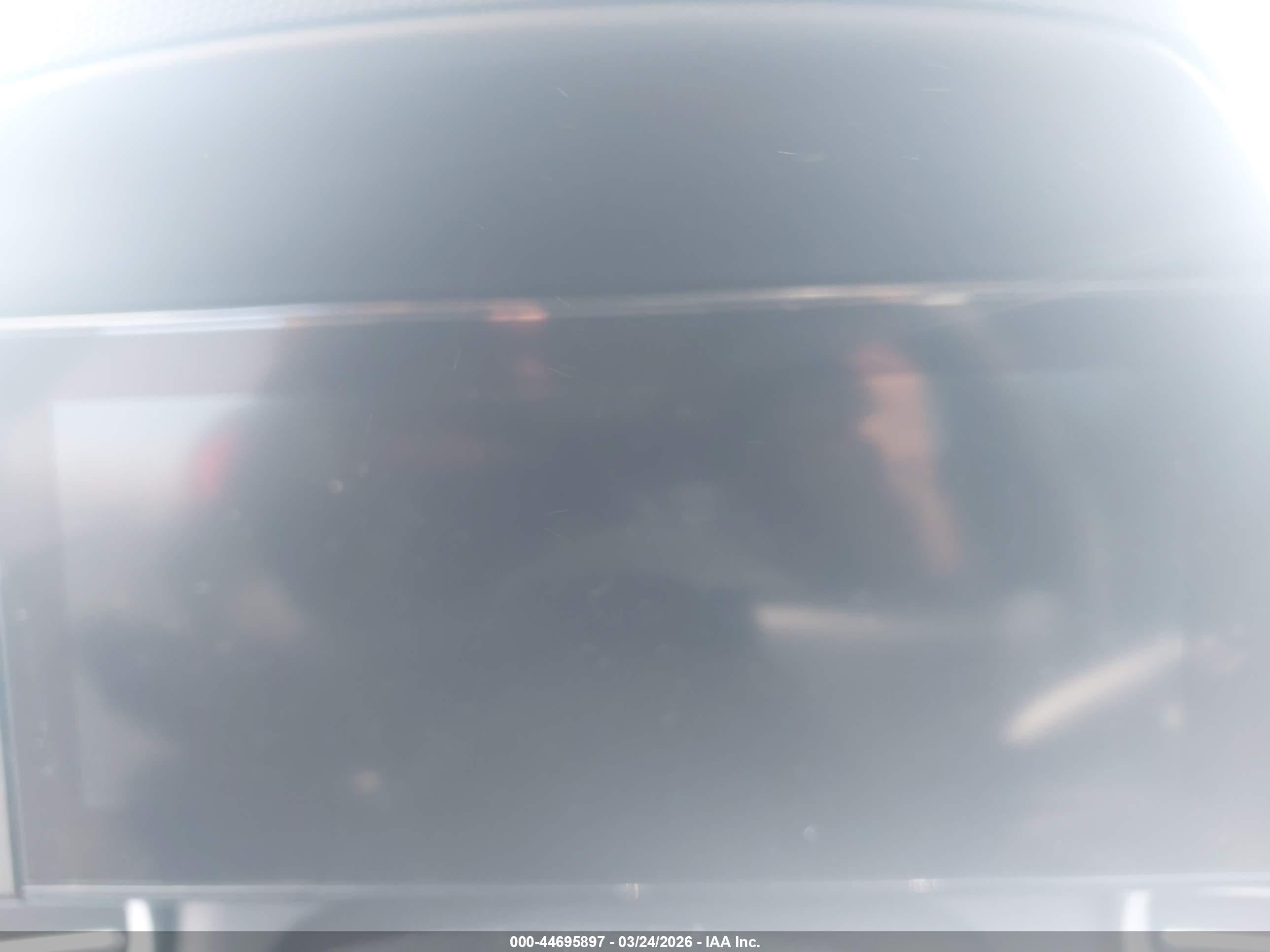 HYUNDAI ELANTRA image 7