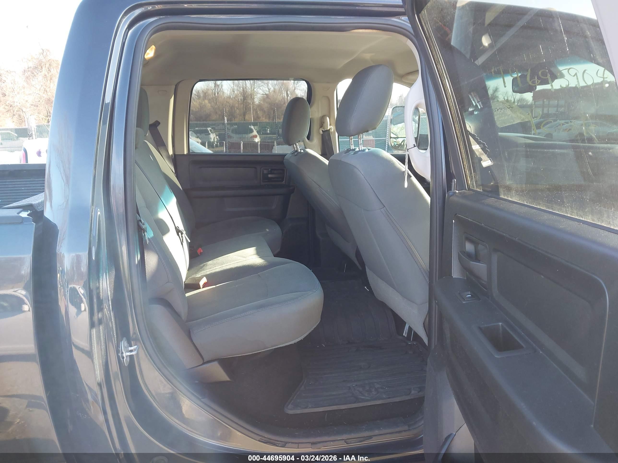 RAM 2500 image 8