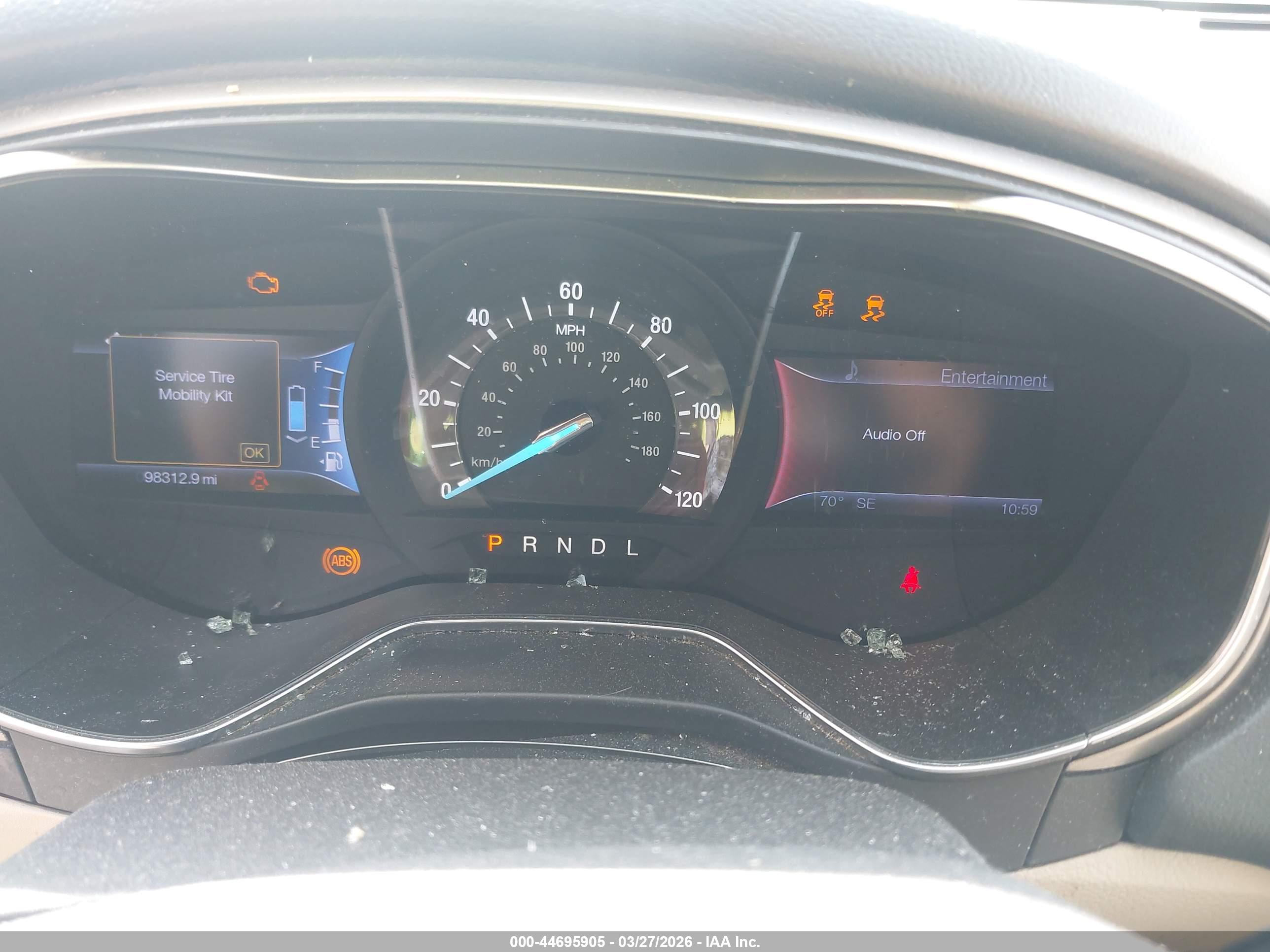 FORD FUSION image 7