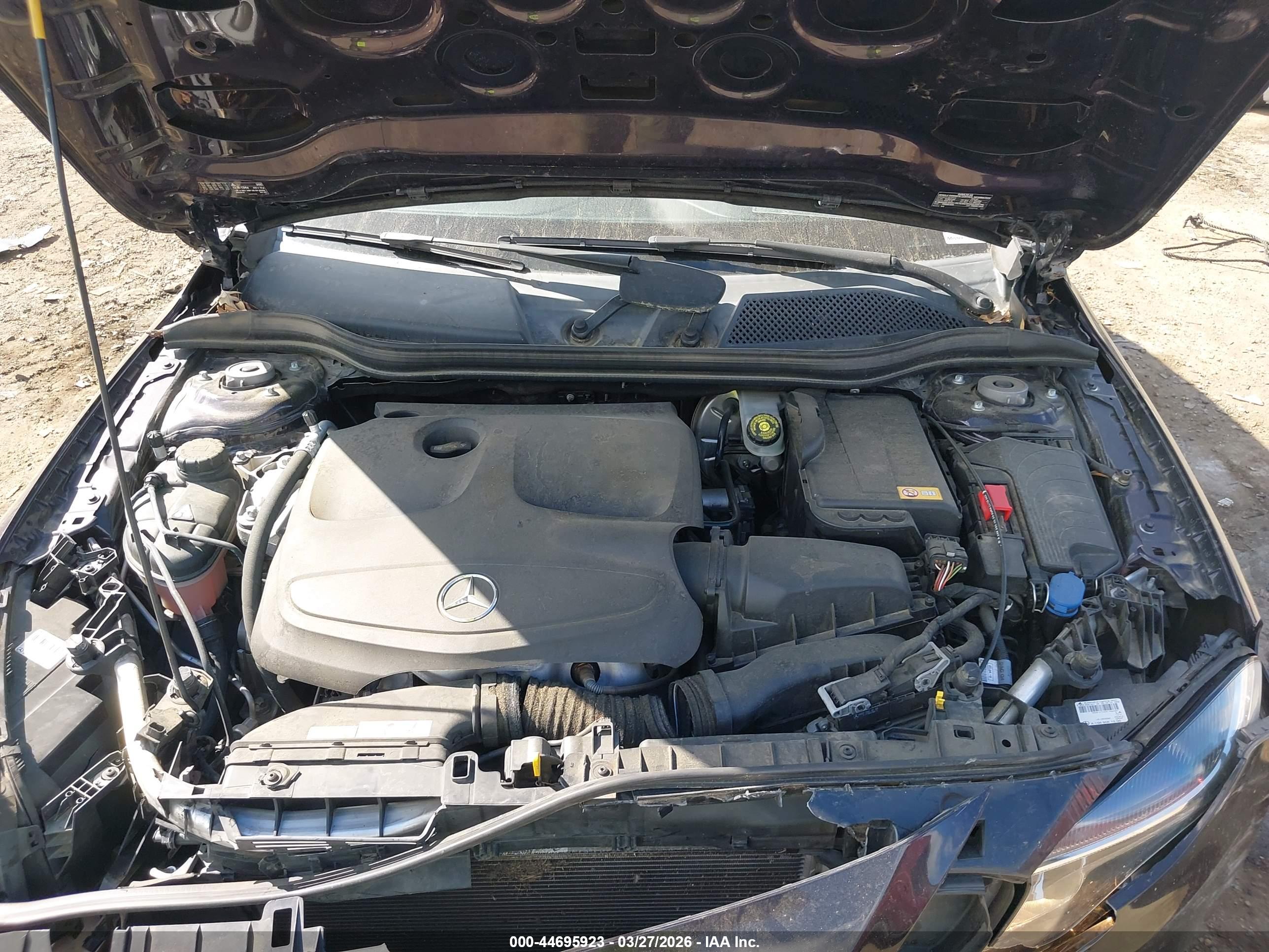 MERCEDES-BENZ GLA image 10