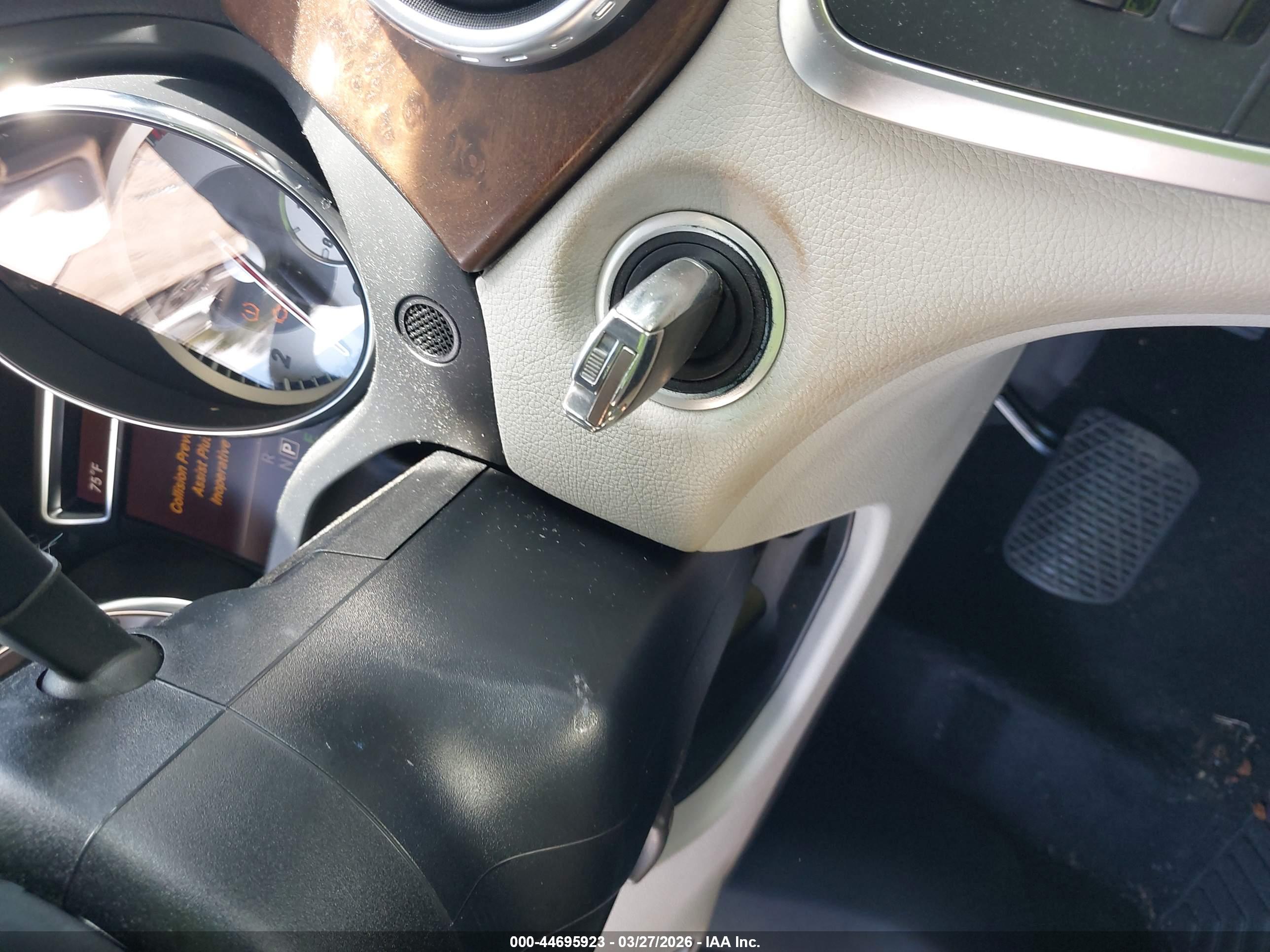MERCEDES-BENZ GLA image 11