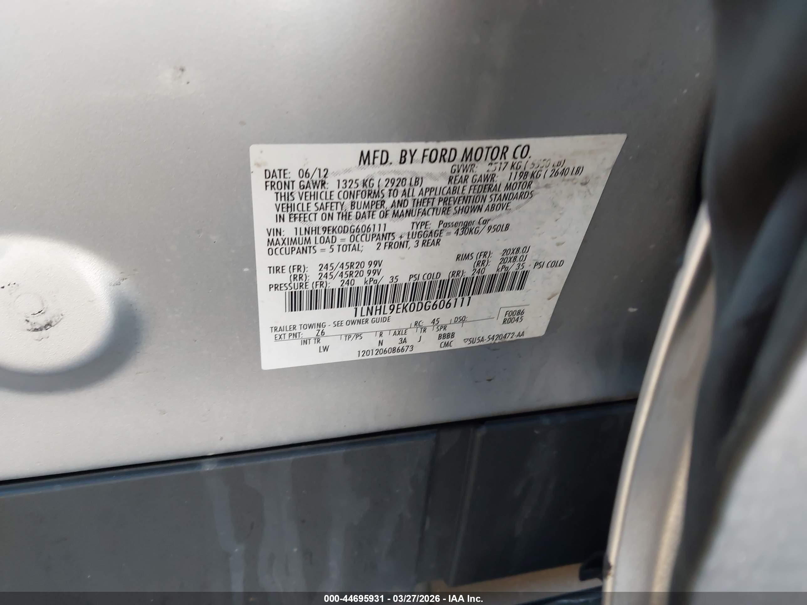 LINCOLN MKS image 9