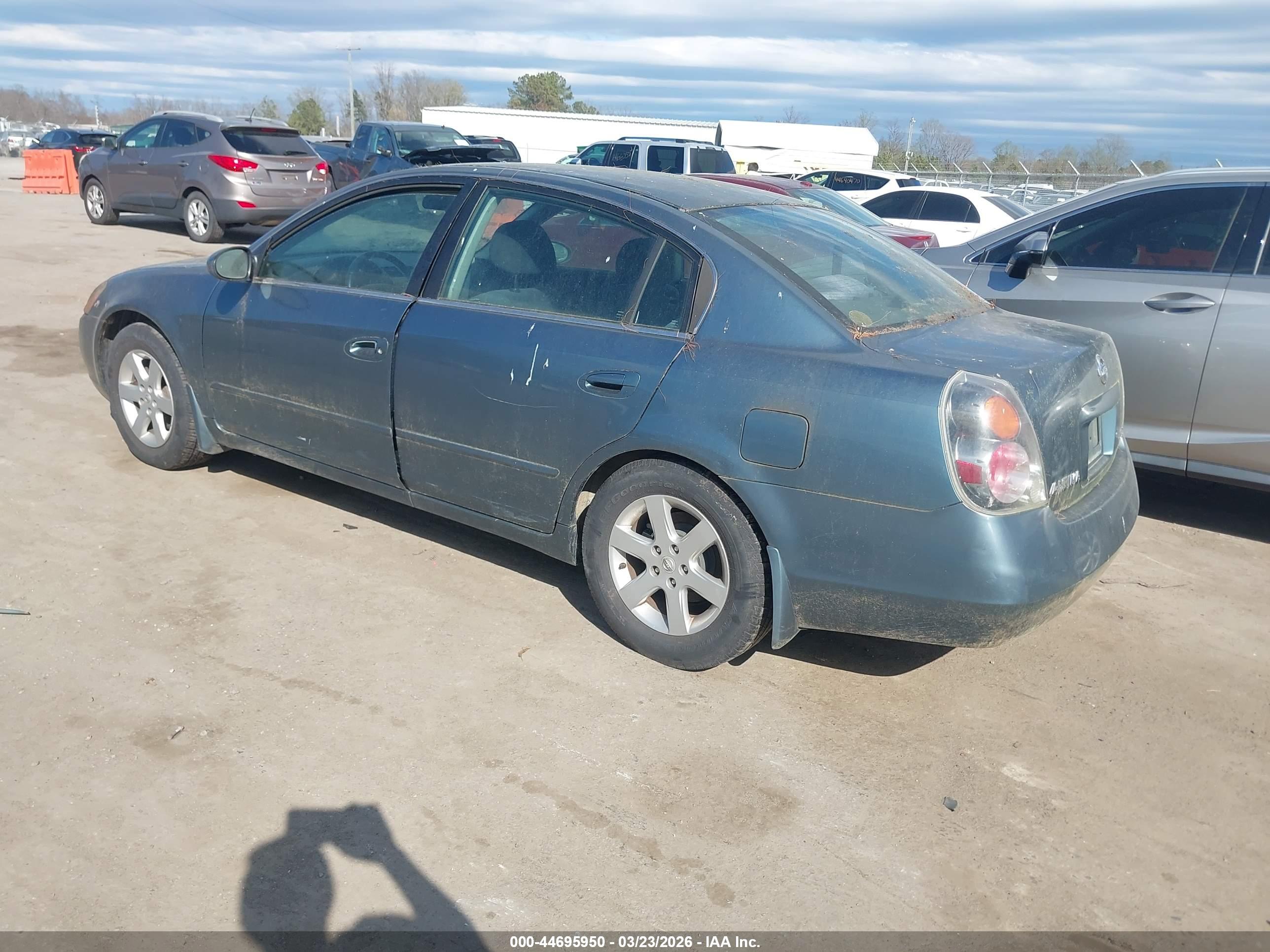 NISSAN ALTIMA image 3