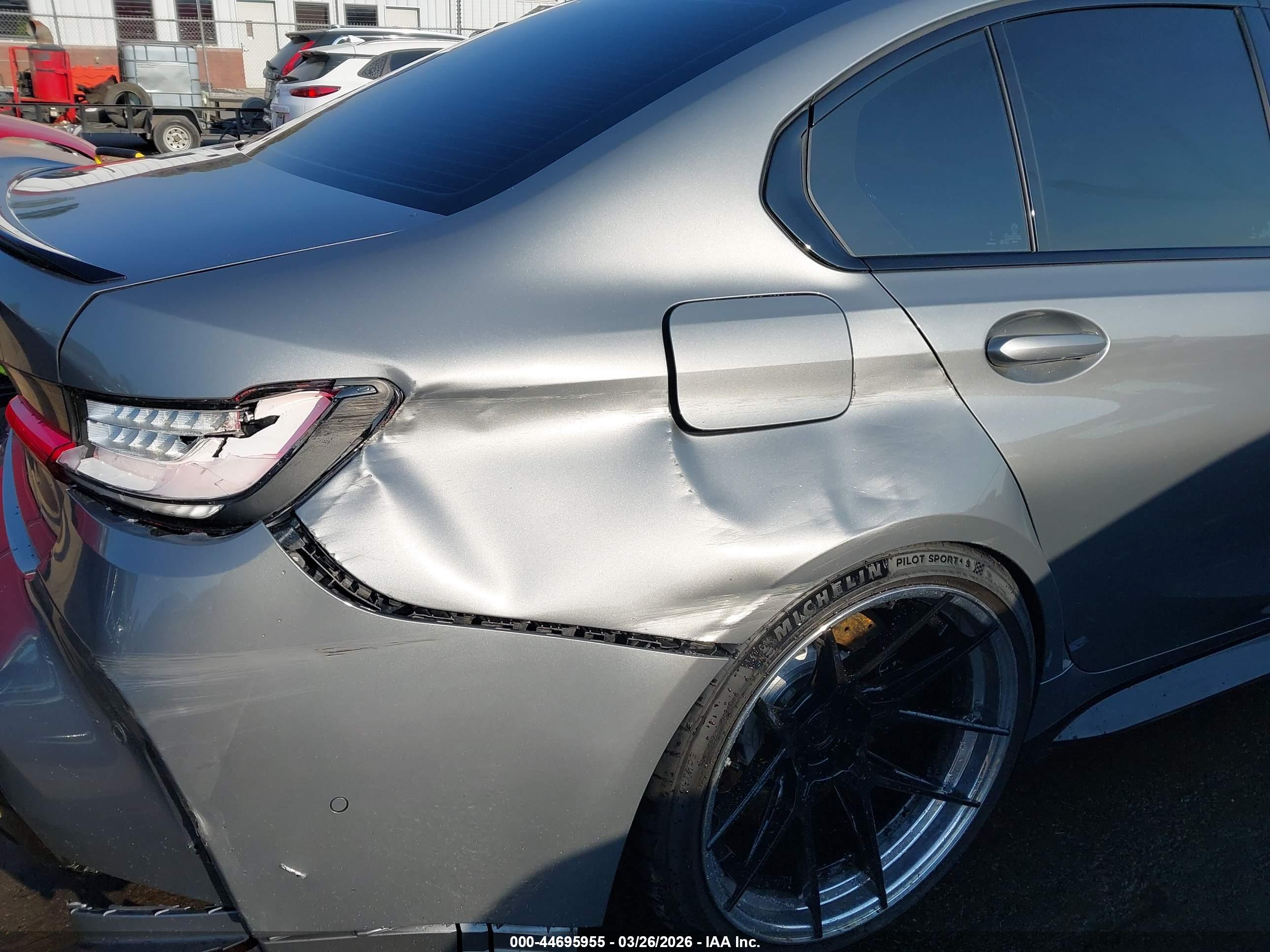 BMW M3 image 6