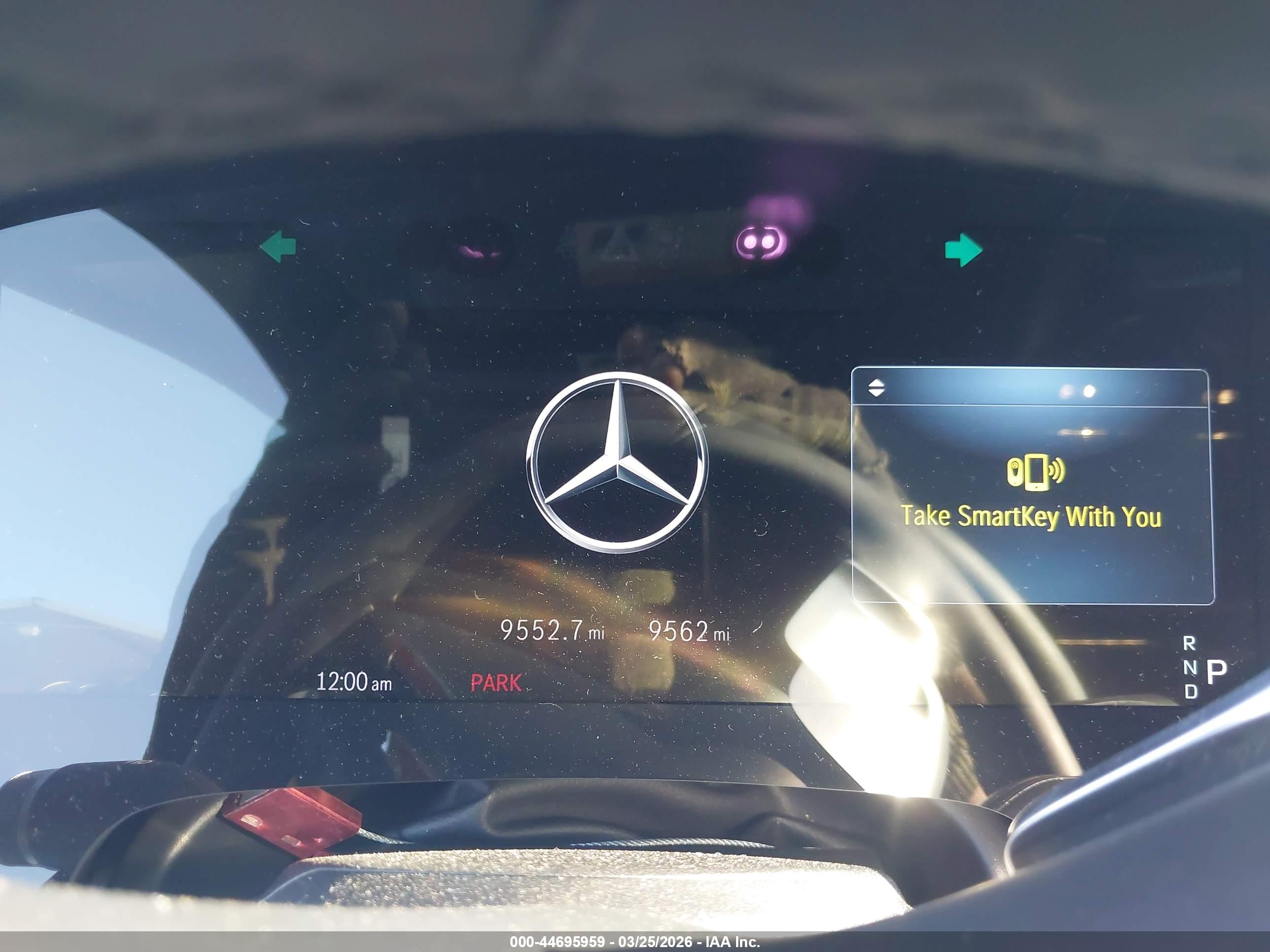MERCEDES-BENZ EQS image 7