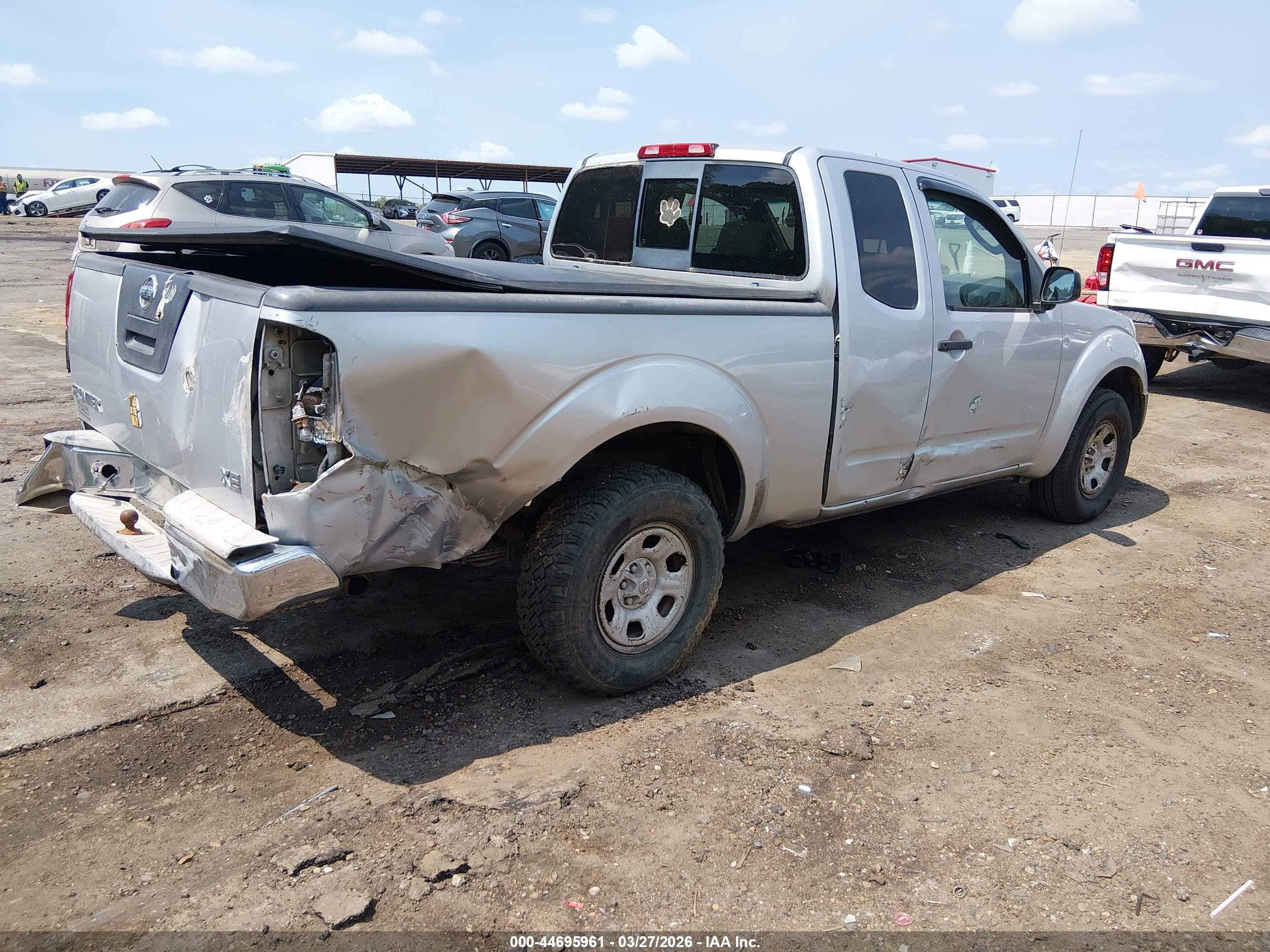 NISSAN FRONTIER image 4