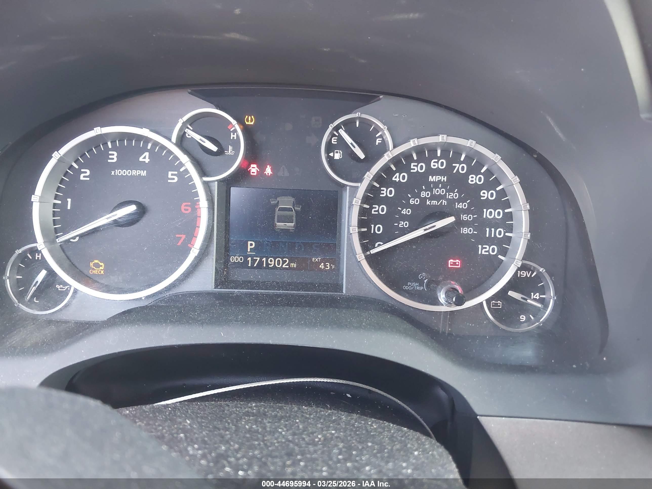 TOYOTA TUNDRA image 7