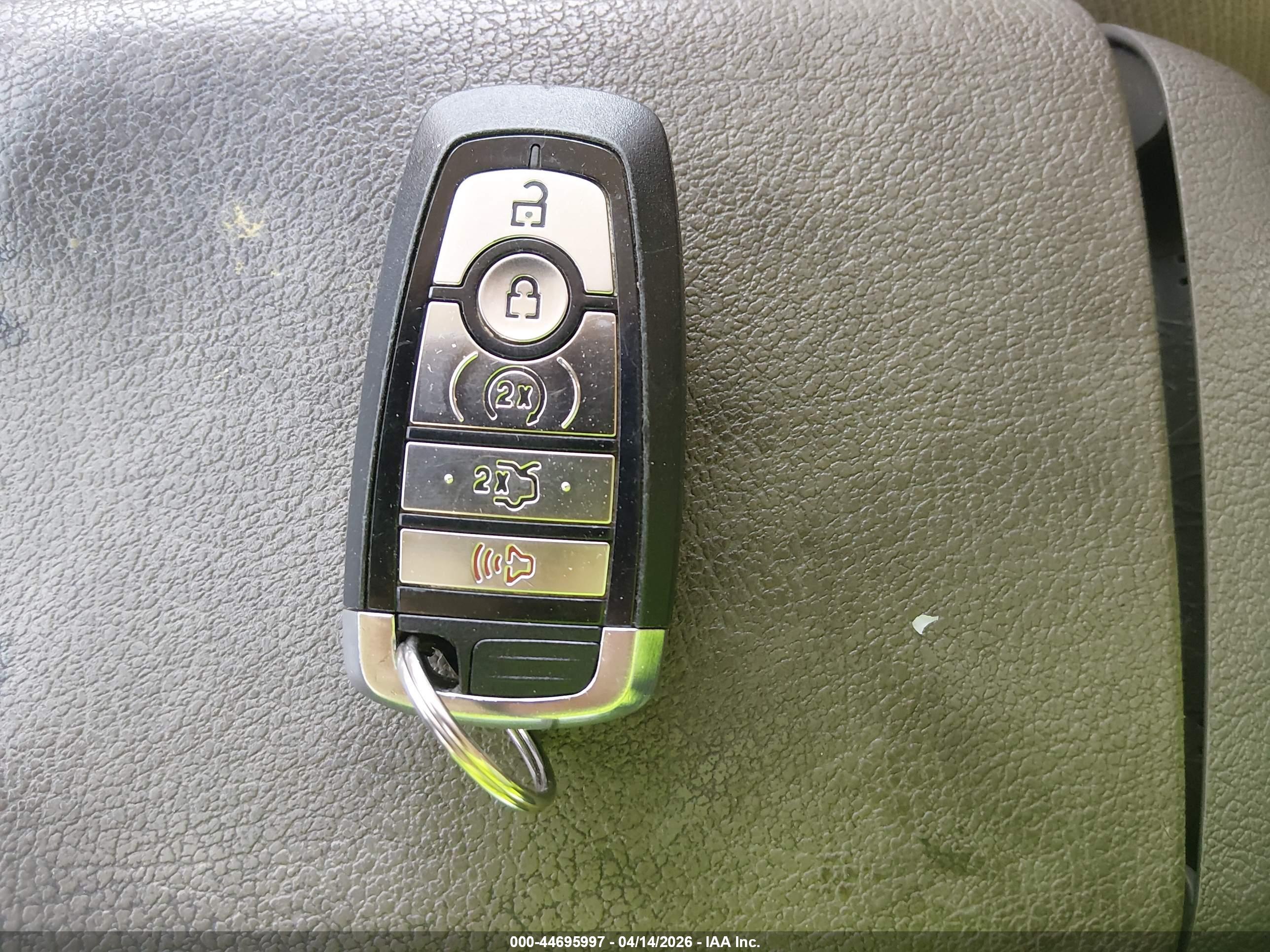FORD EXPLORER image 11