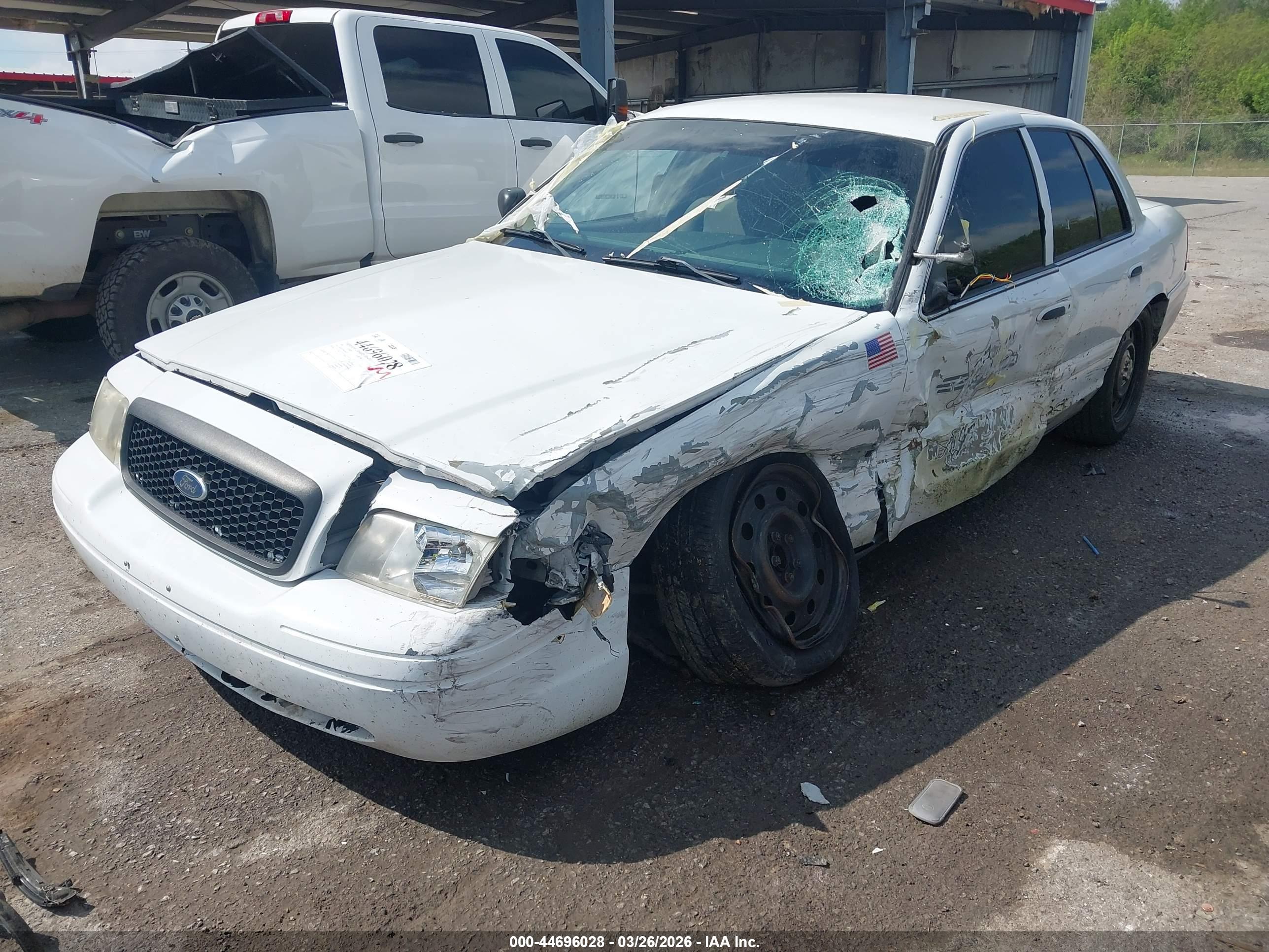 FORD CROWN image 2